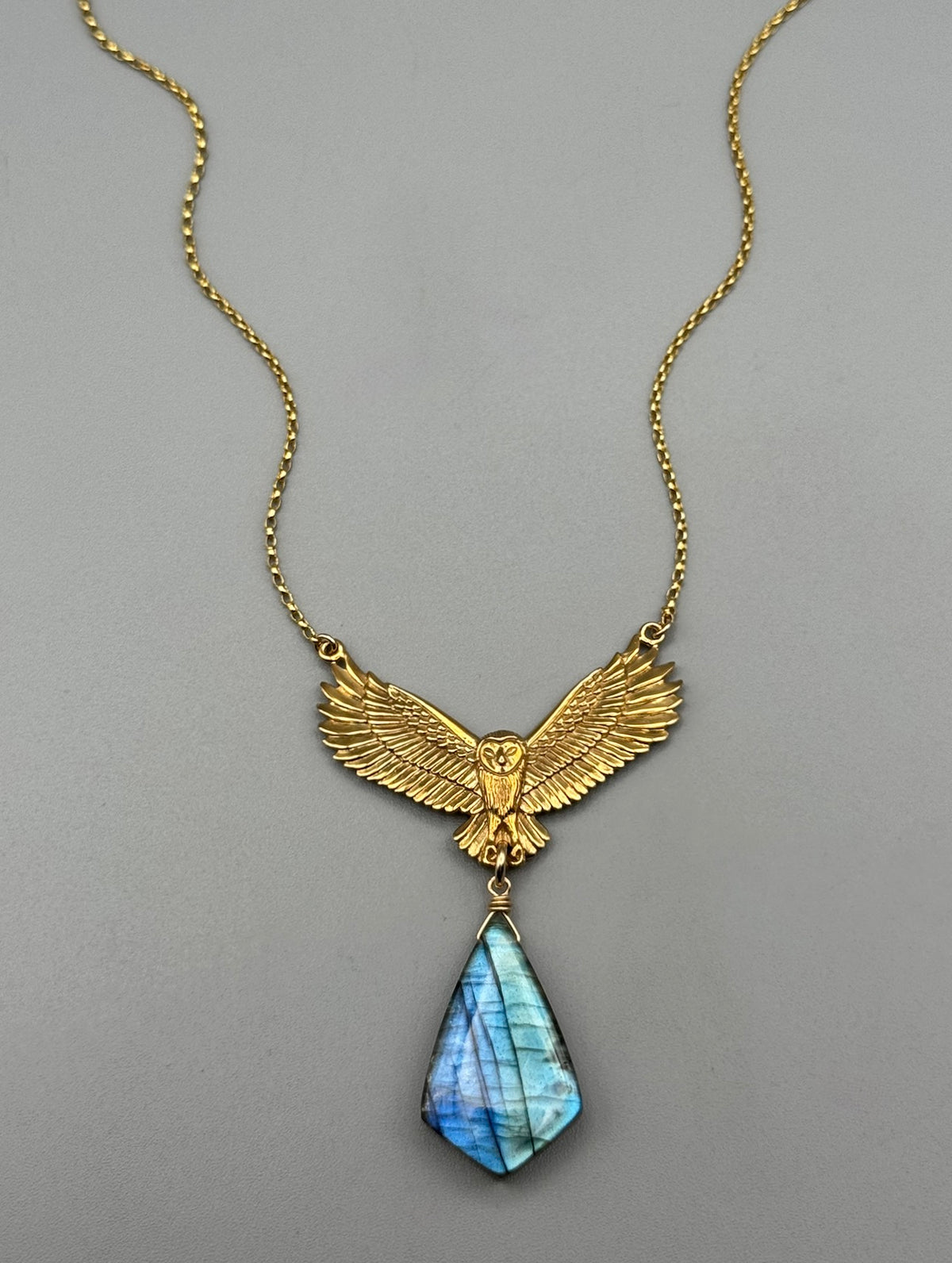 •NOCTURNA• labradorite + gold necklace (17"-19" long)