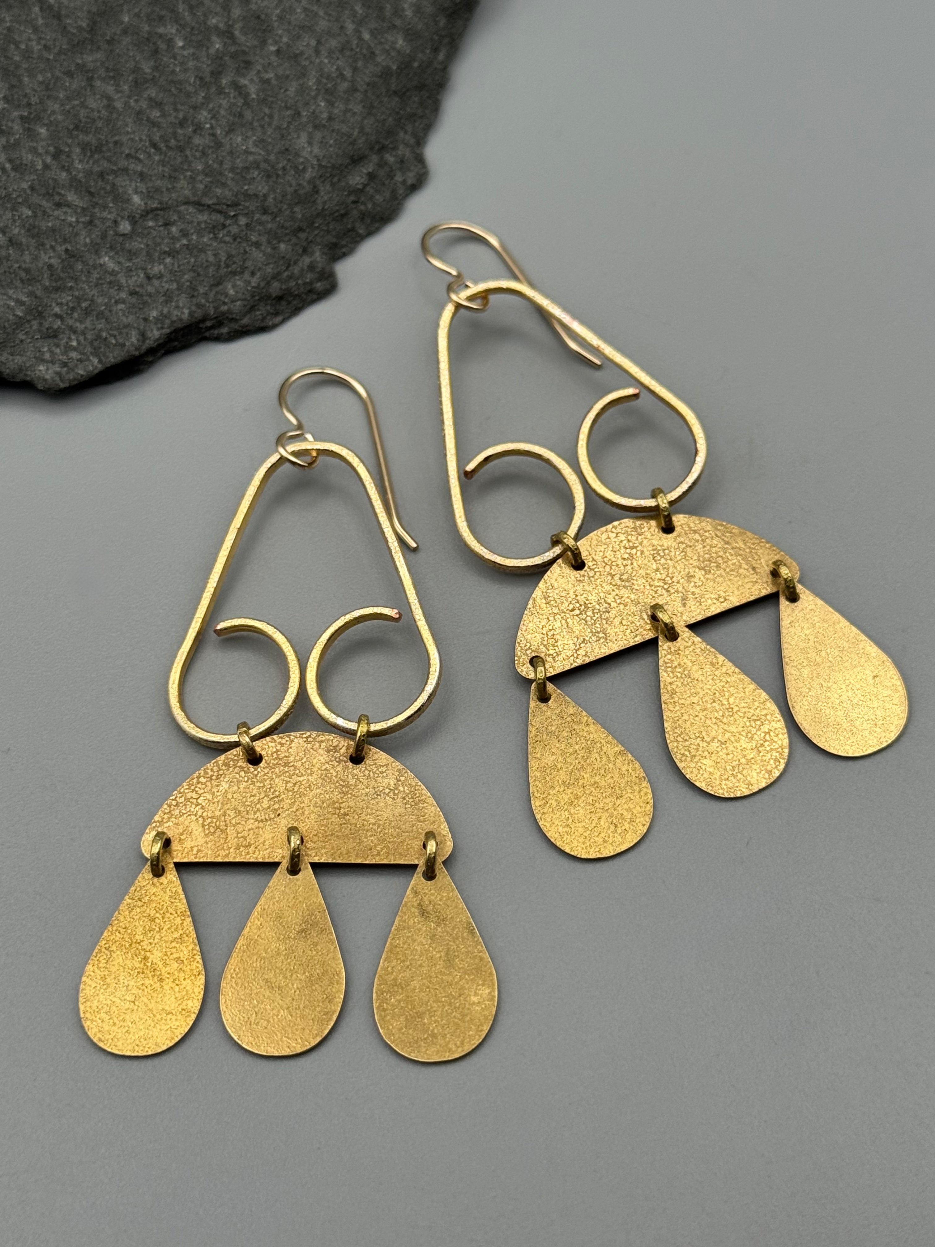 •CHIME• gold dangle earrings