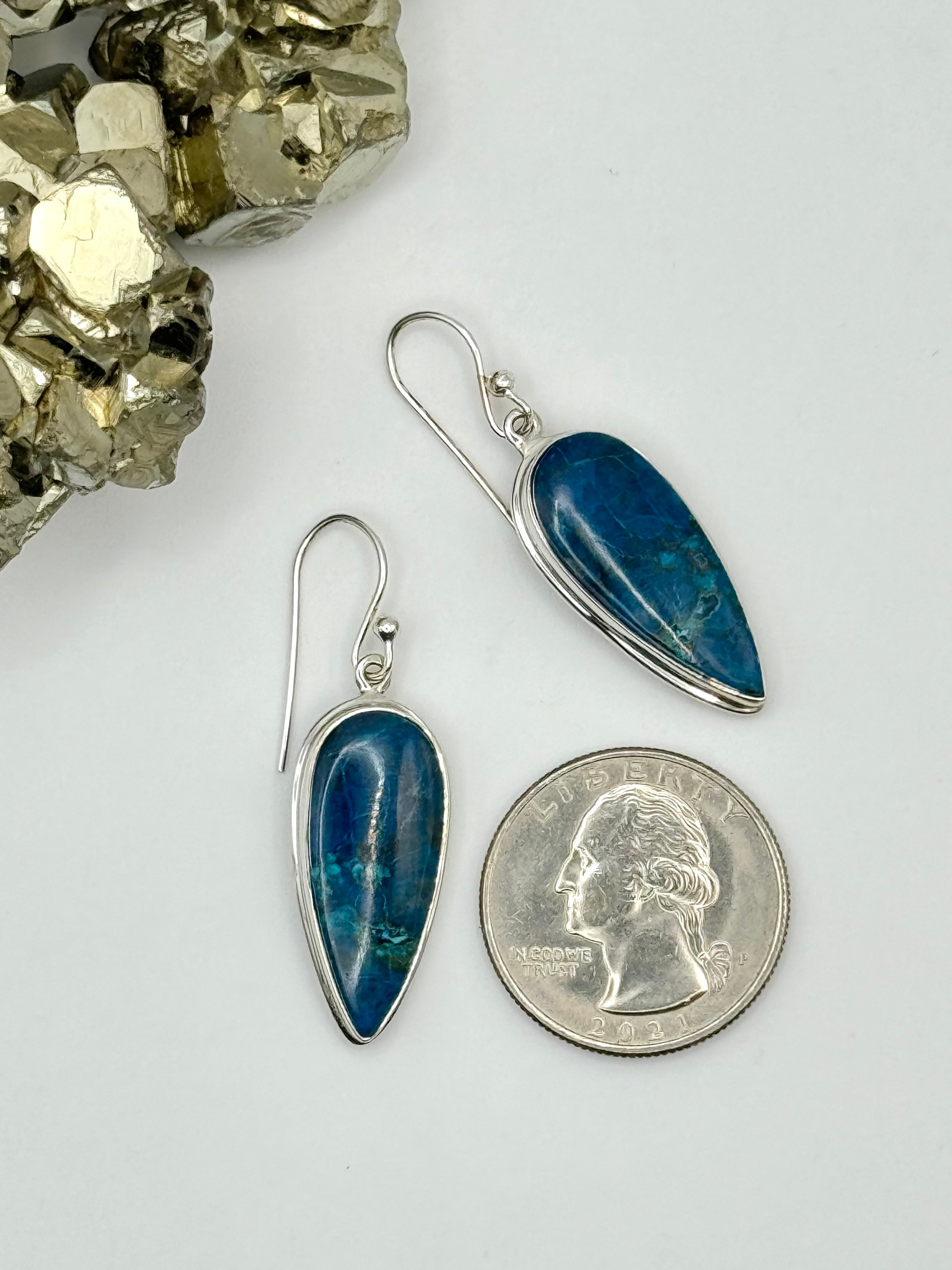 •SHATTUCKITE SPEAR TEAR• silver dangle earrings