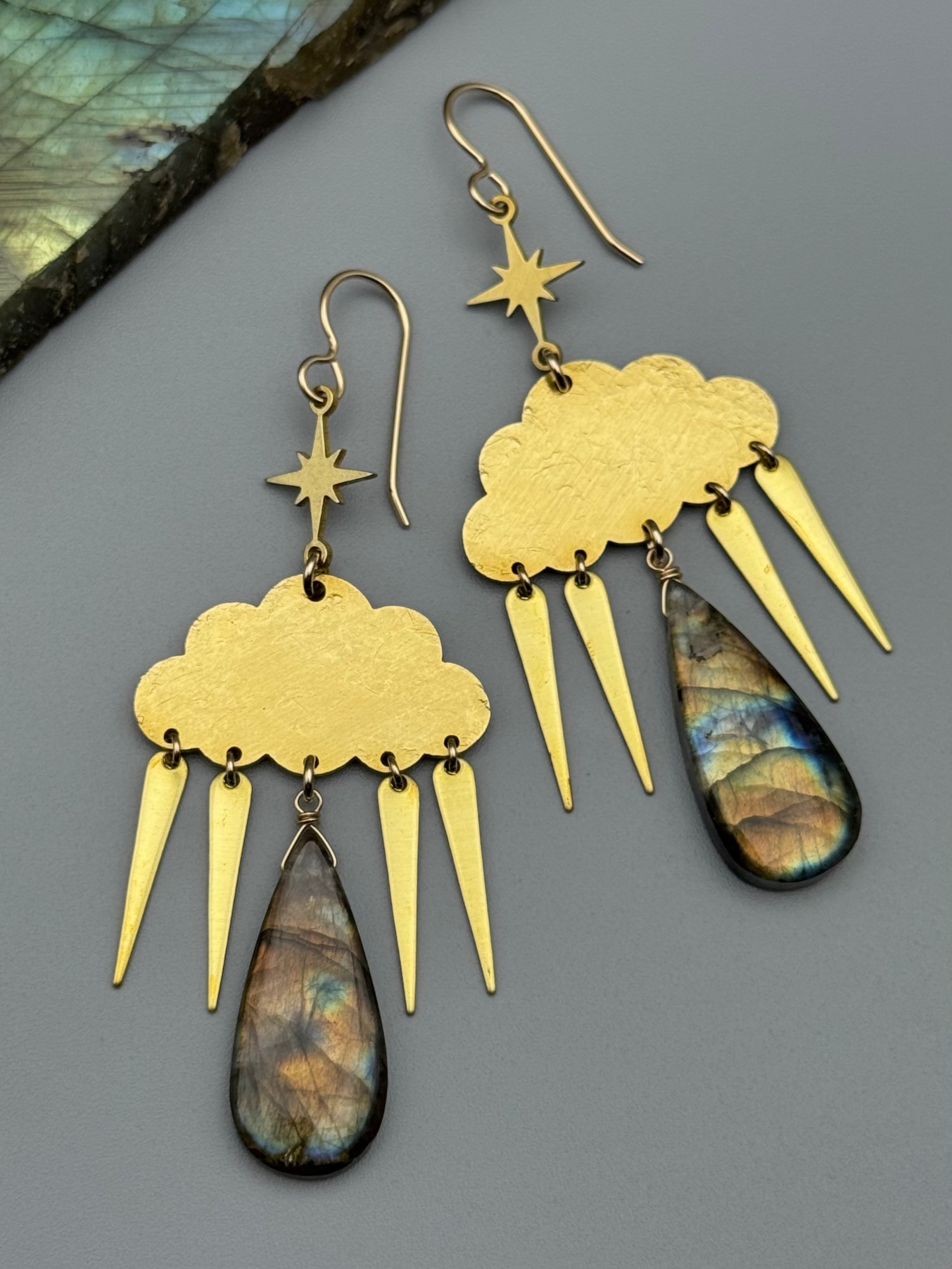 •STORMY• labradorite deep tear + gold earrings