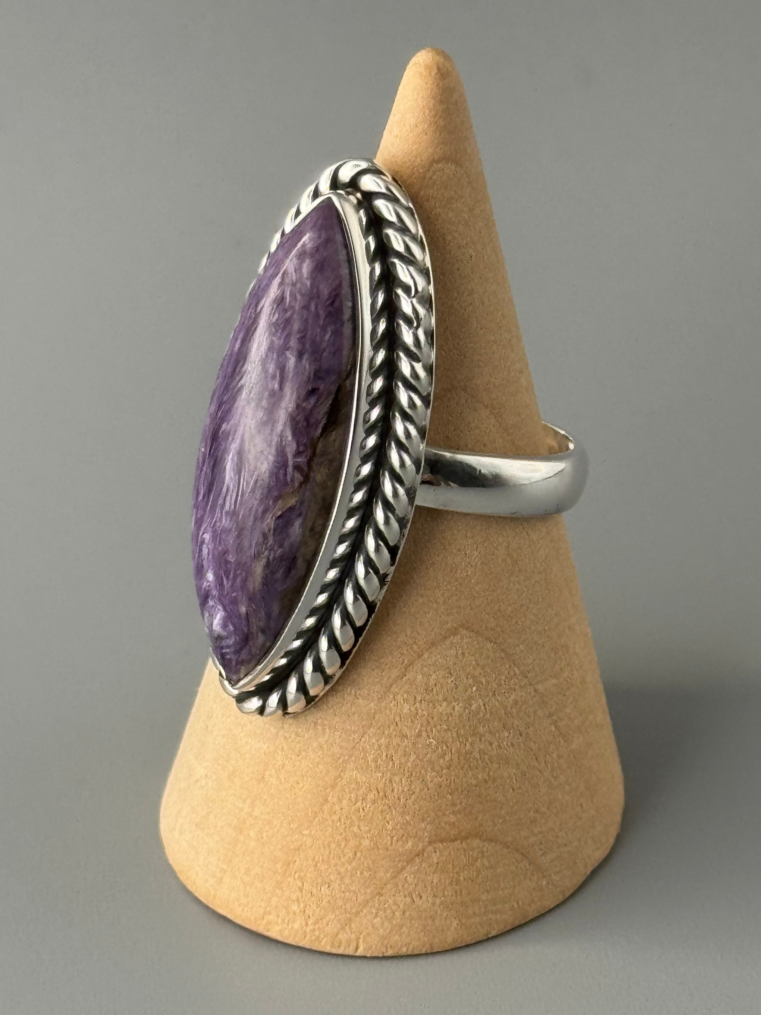 •CHAROITE - EYE• roped bezel silver ring (size 7.75)