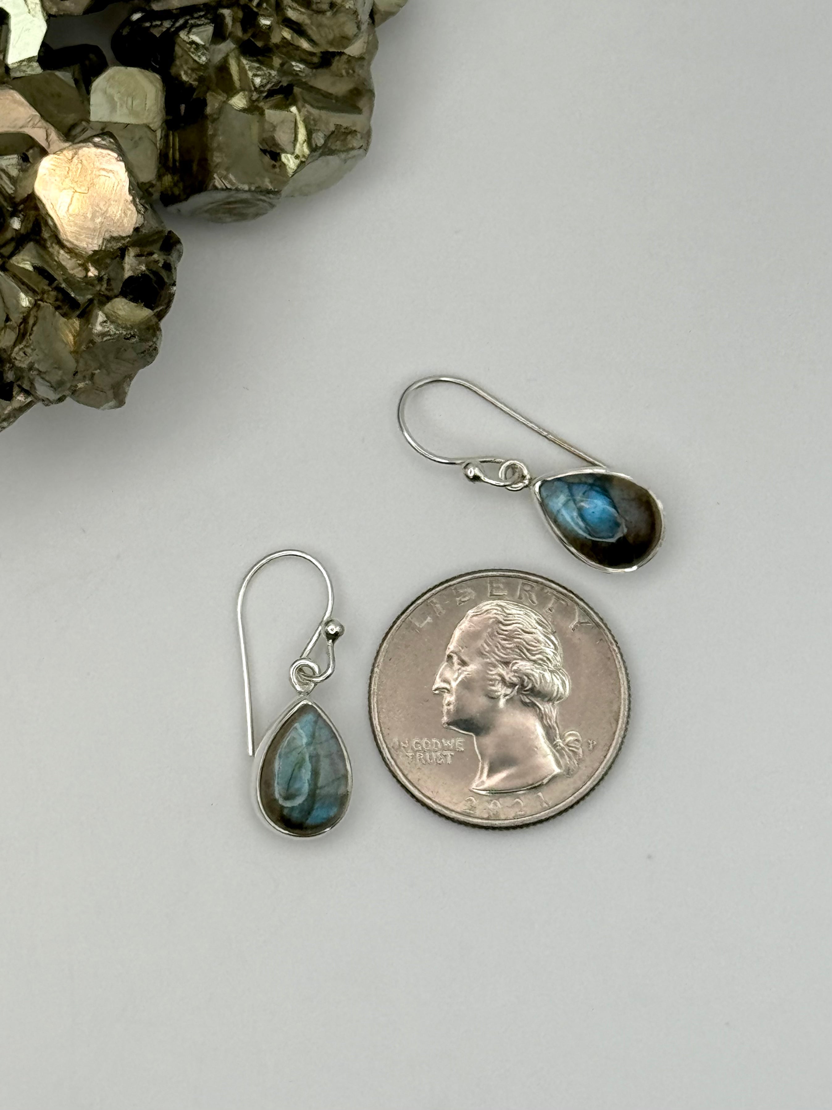 •LABRADORITE TEARDROP• silver dangle earrings