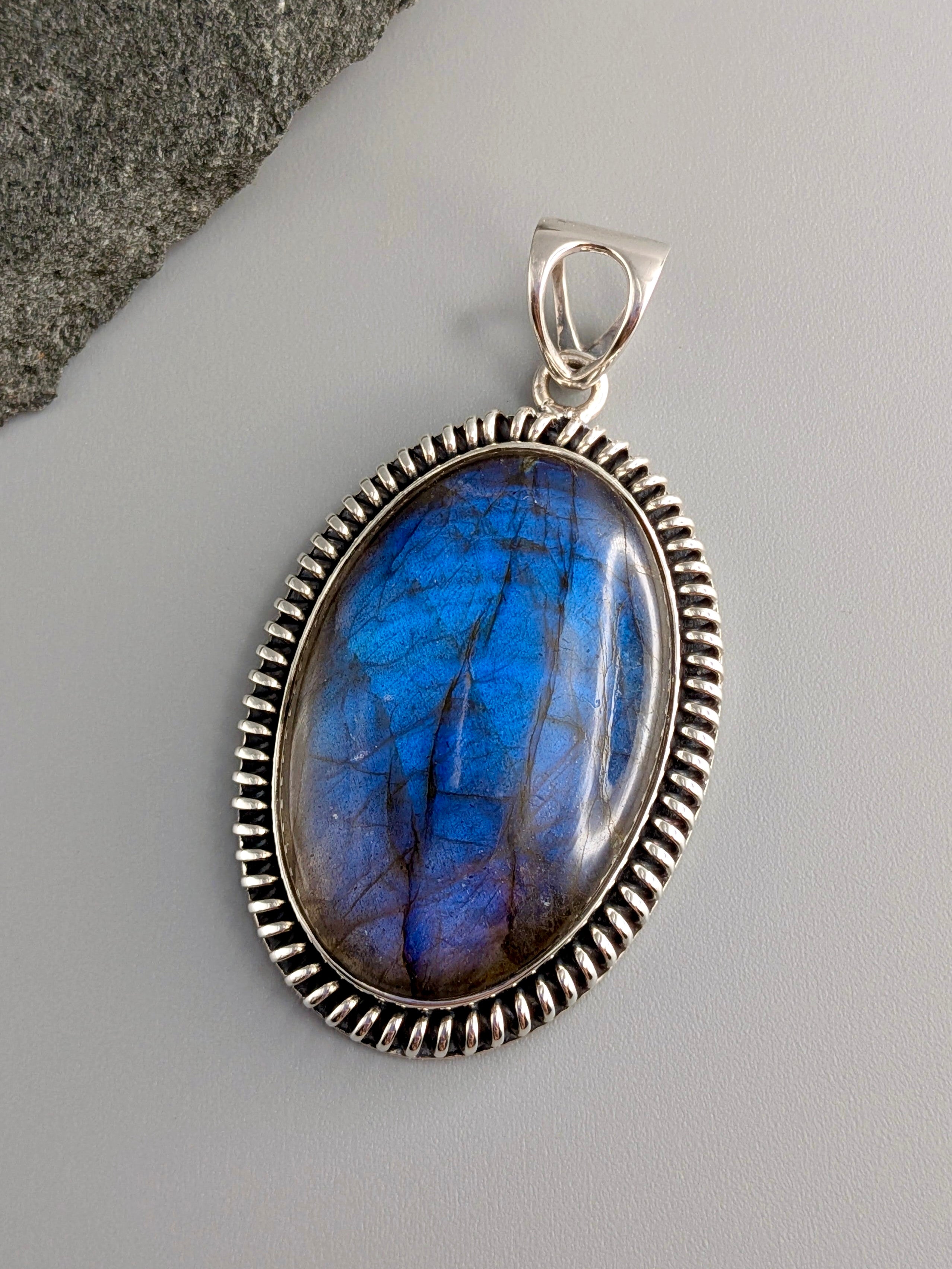 •LABRADORITE OVAL - COILED• sterling silver pendant