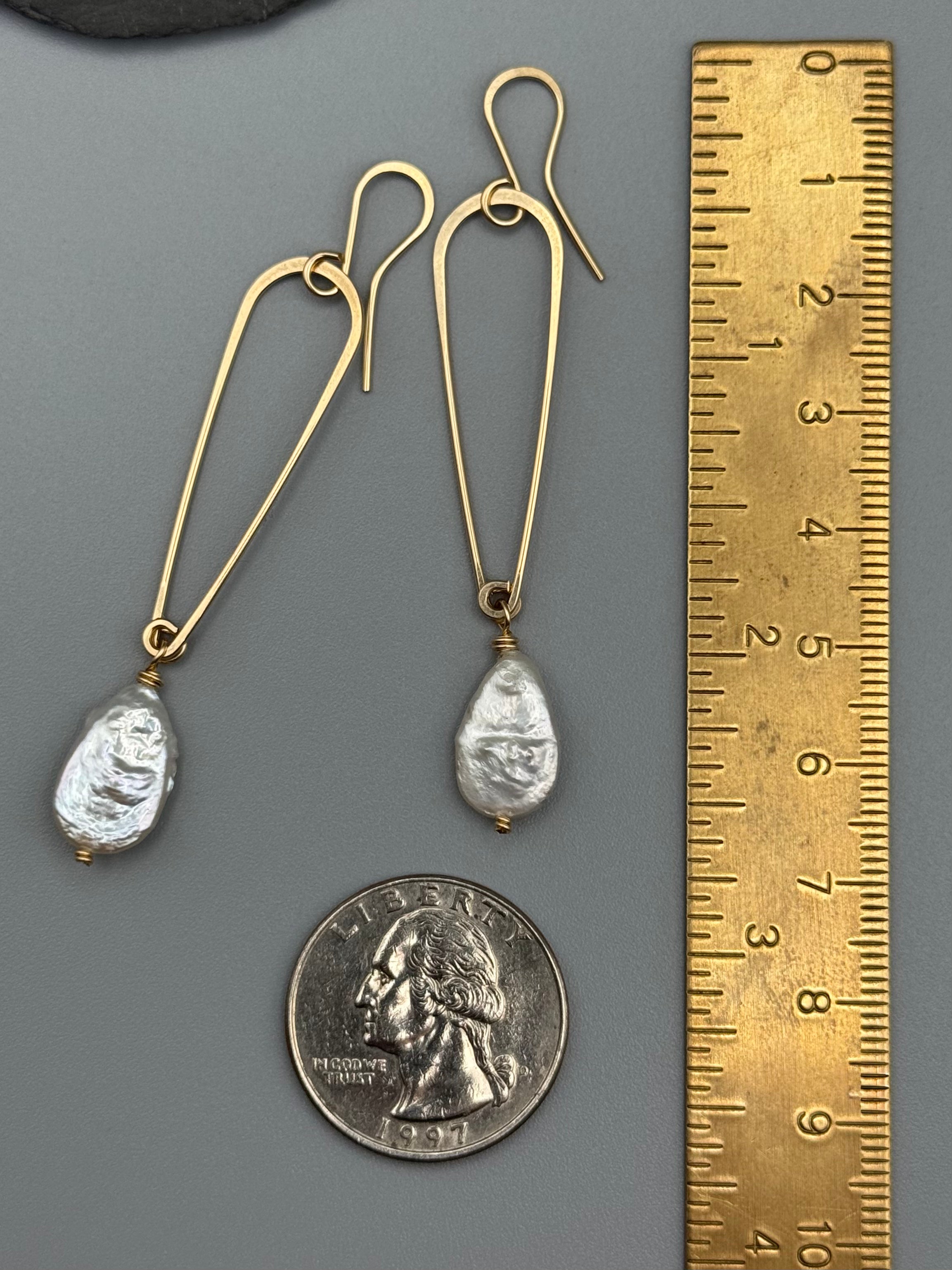 •TEARDROP• pearl + gold dangle earrings