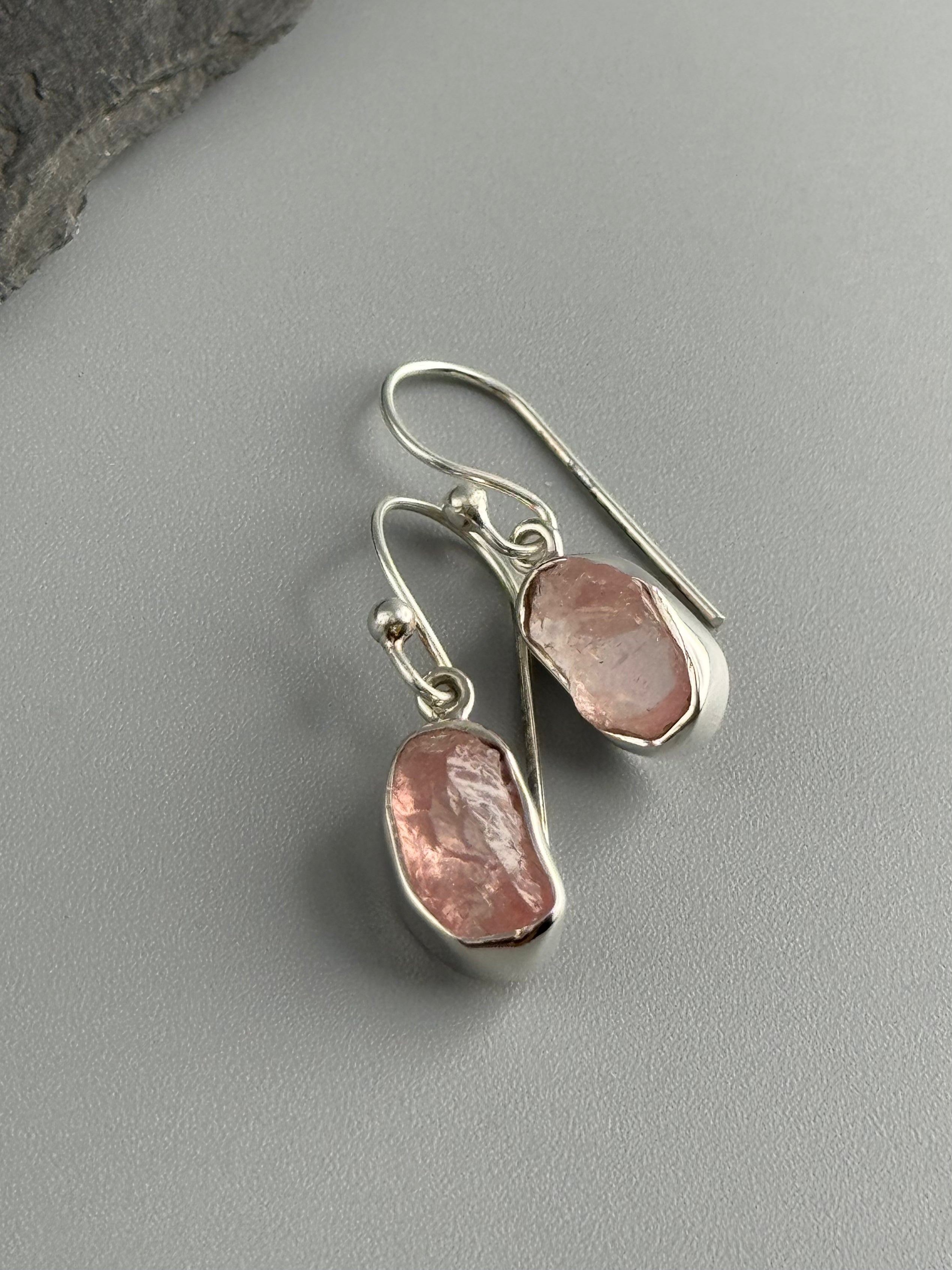 •ROSE QUARTZ - FREEFORMS• silver dangle earrings