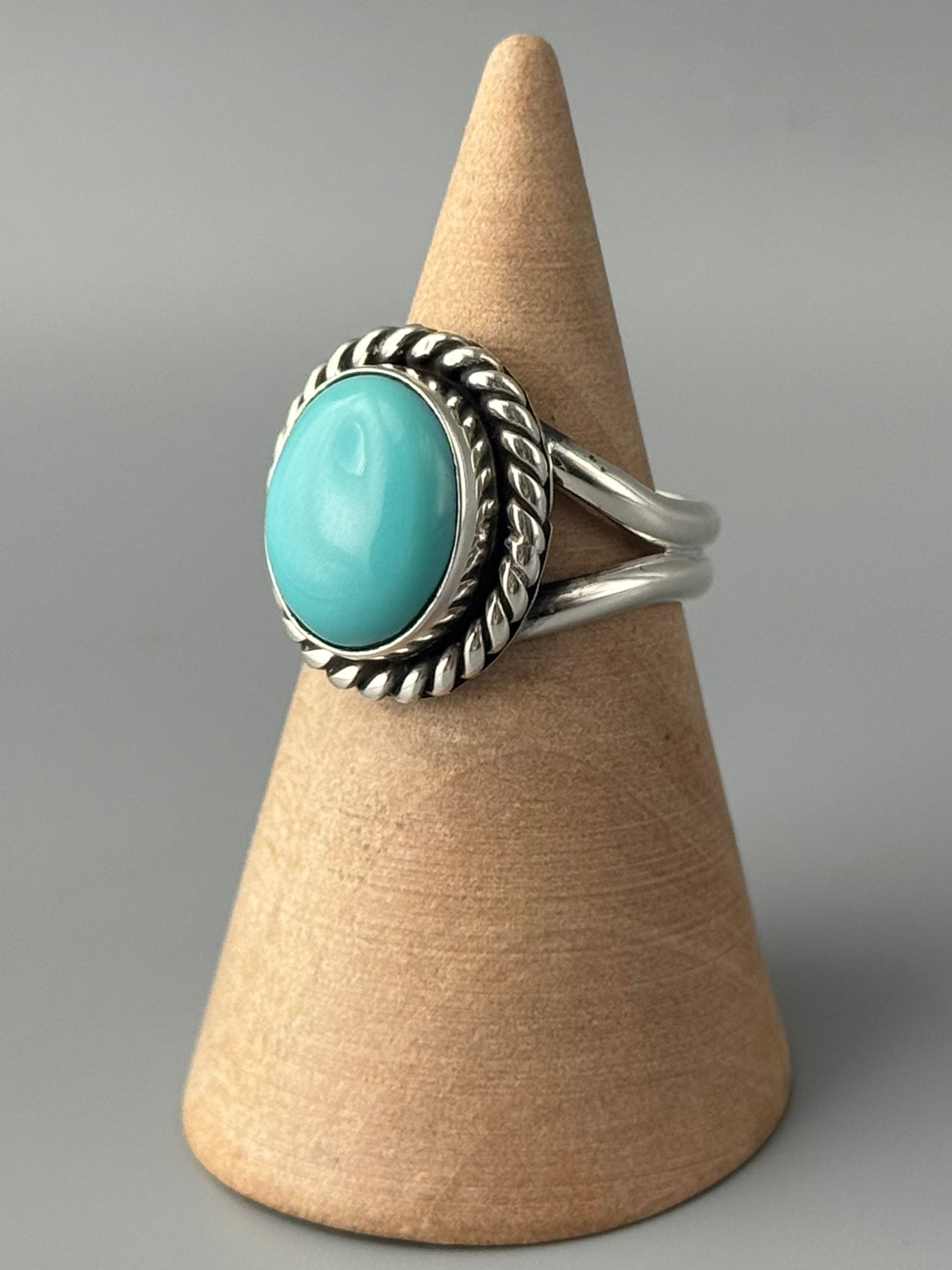 •EGYPTIAN TURQUOISE - KÉ• Navajo silver ring (size 7.25)