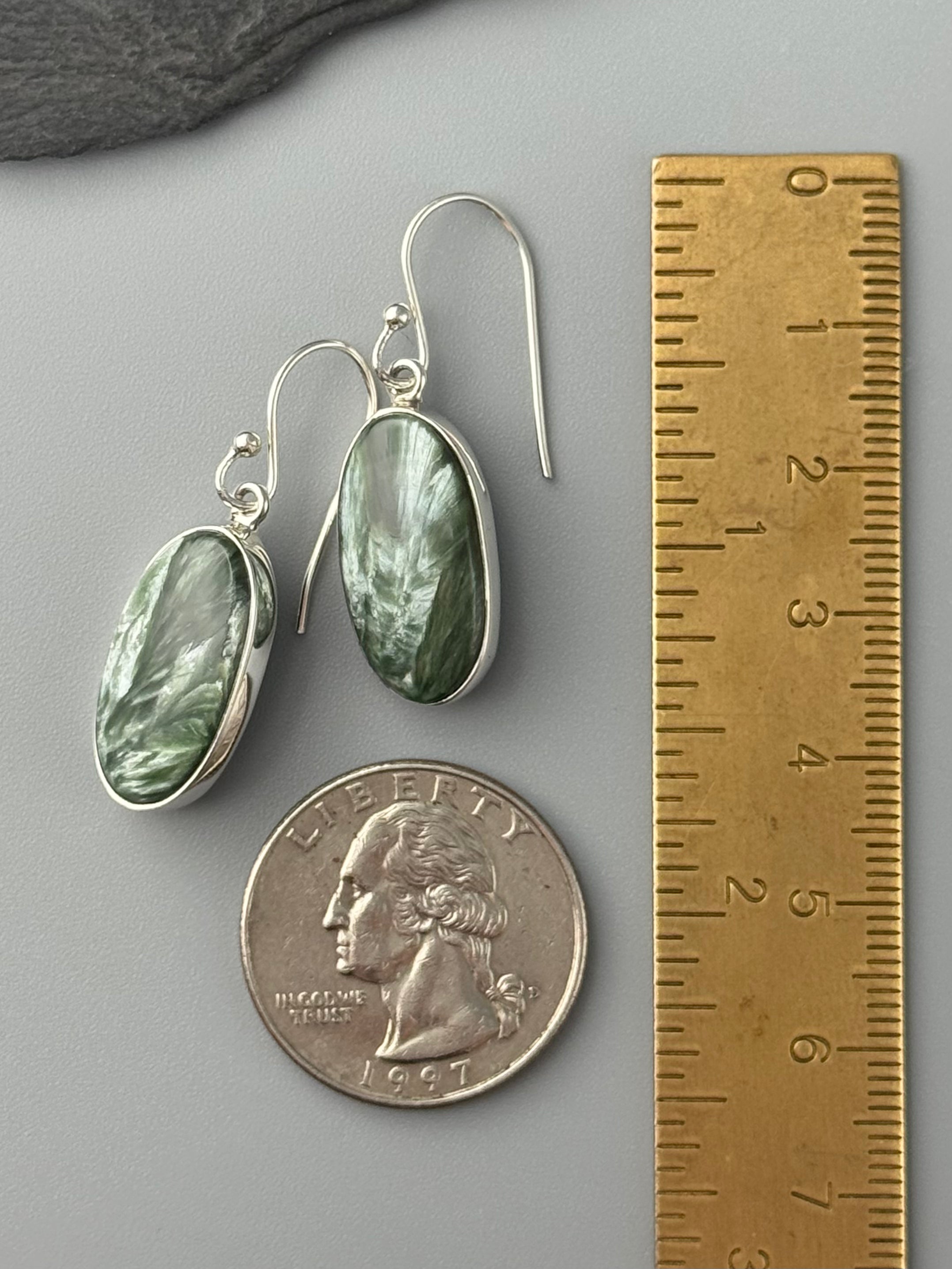 •SERAPHINITE - OVAL• silver dangle earrings