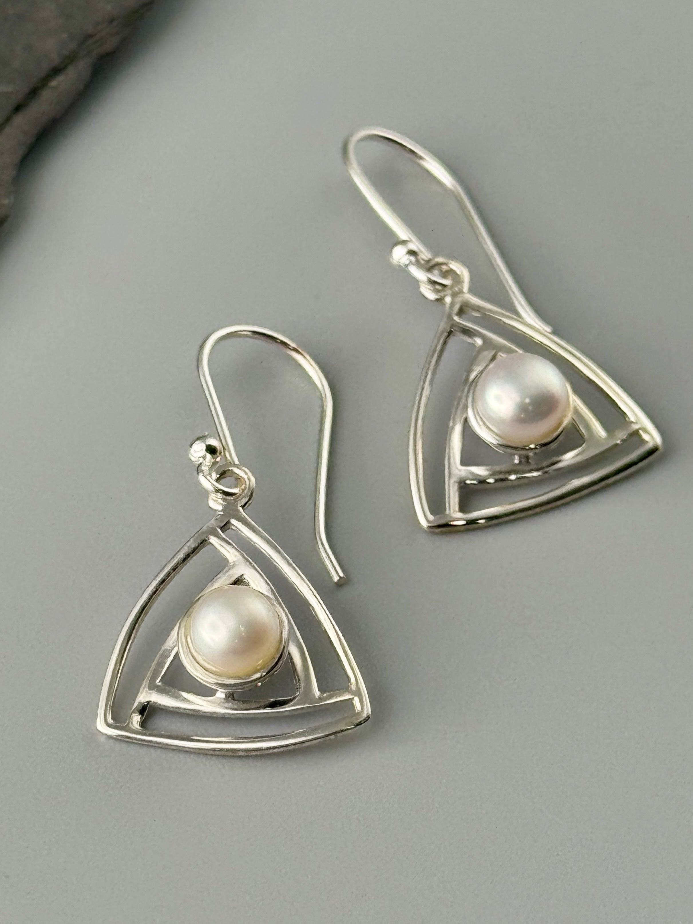 •NESTED TRIANGLE• pearl + silver dangle earrings