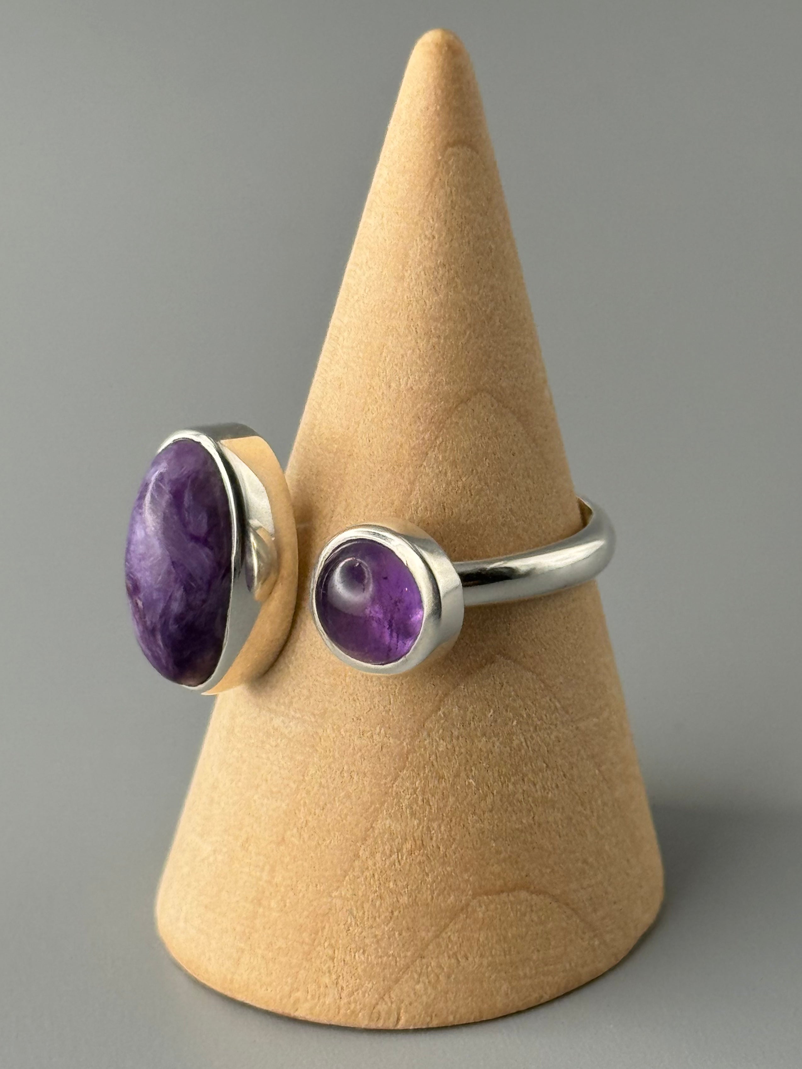 •CHAROITE + AMETHYST - OVAL + CIRCLE• simple bezel adjustable silver ring