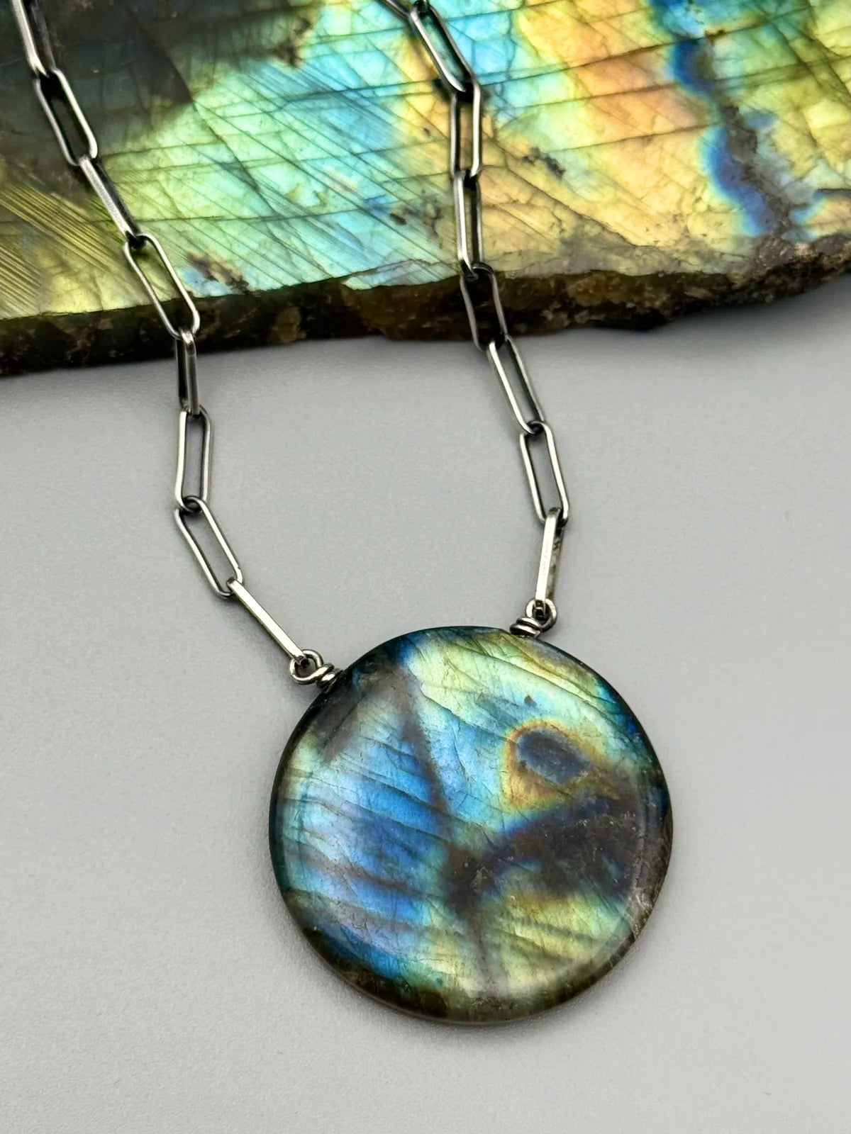 •AEON• labradorite + silver necklace (18"-20" long)