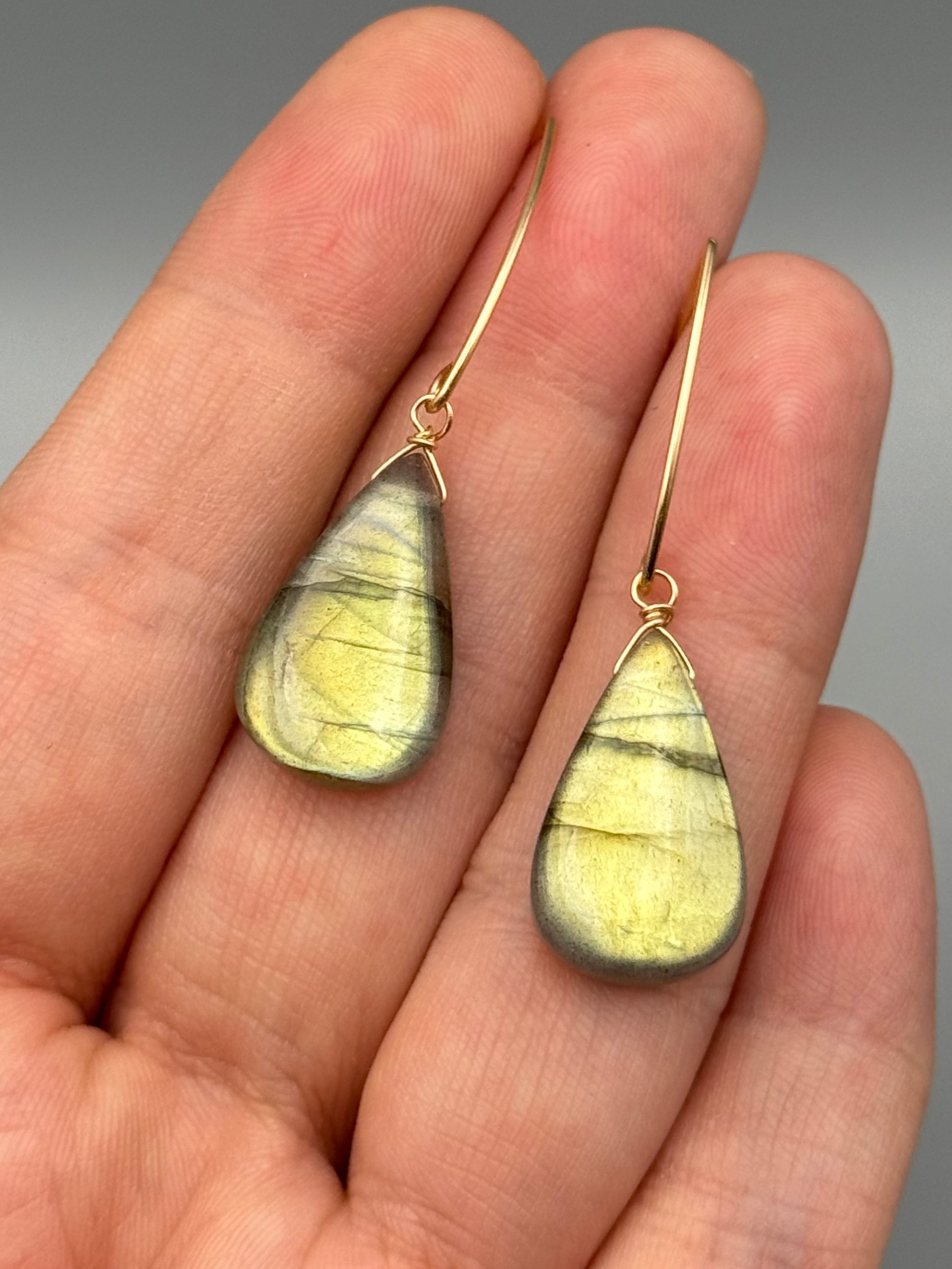 •STRAY• golden labradorite tear + gold earrings