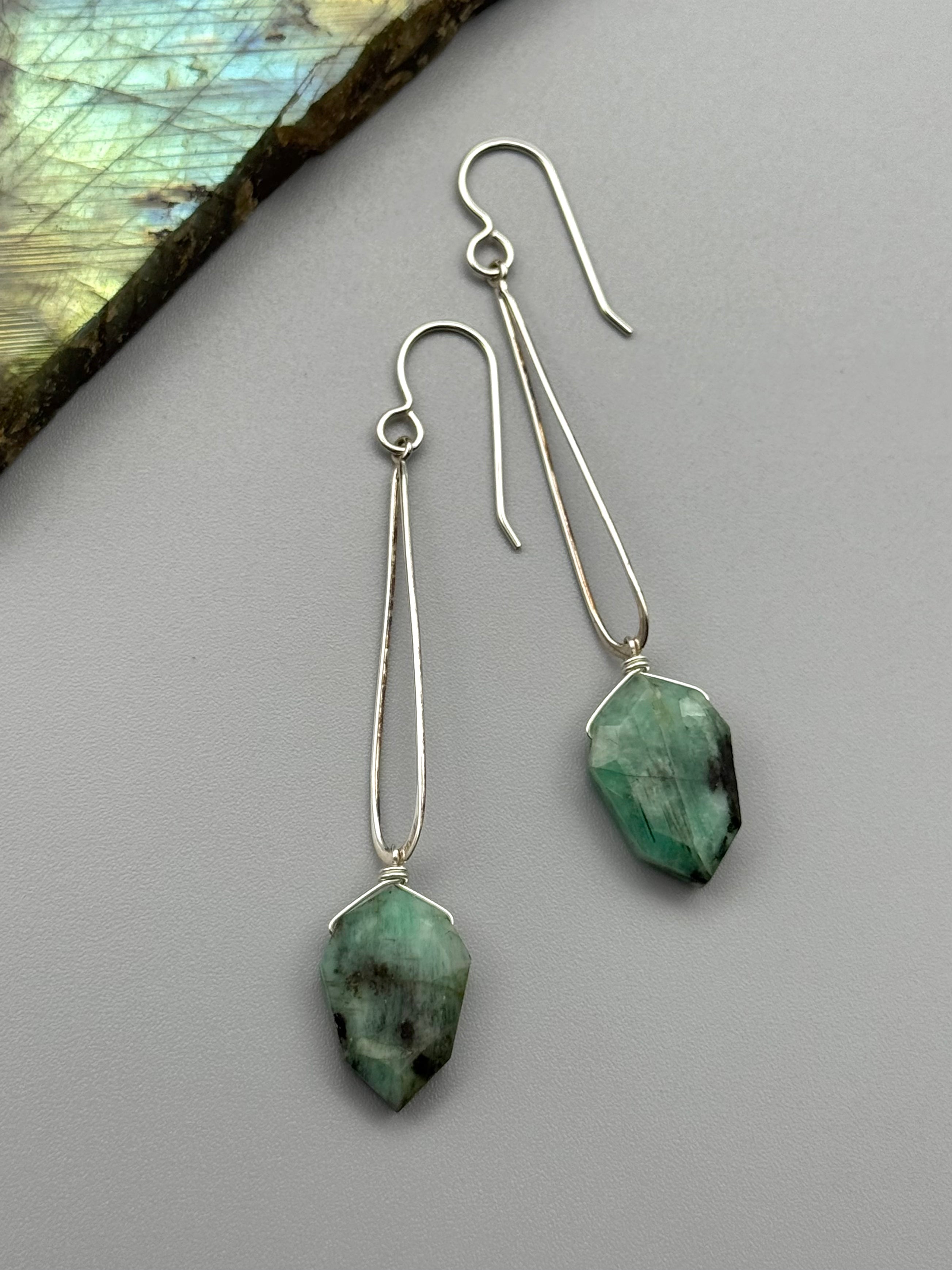 •DEEP DRIP• emerald petal + silver earrings