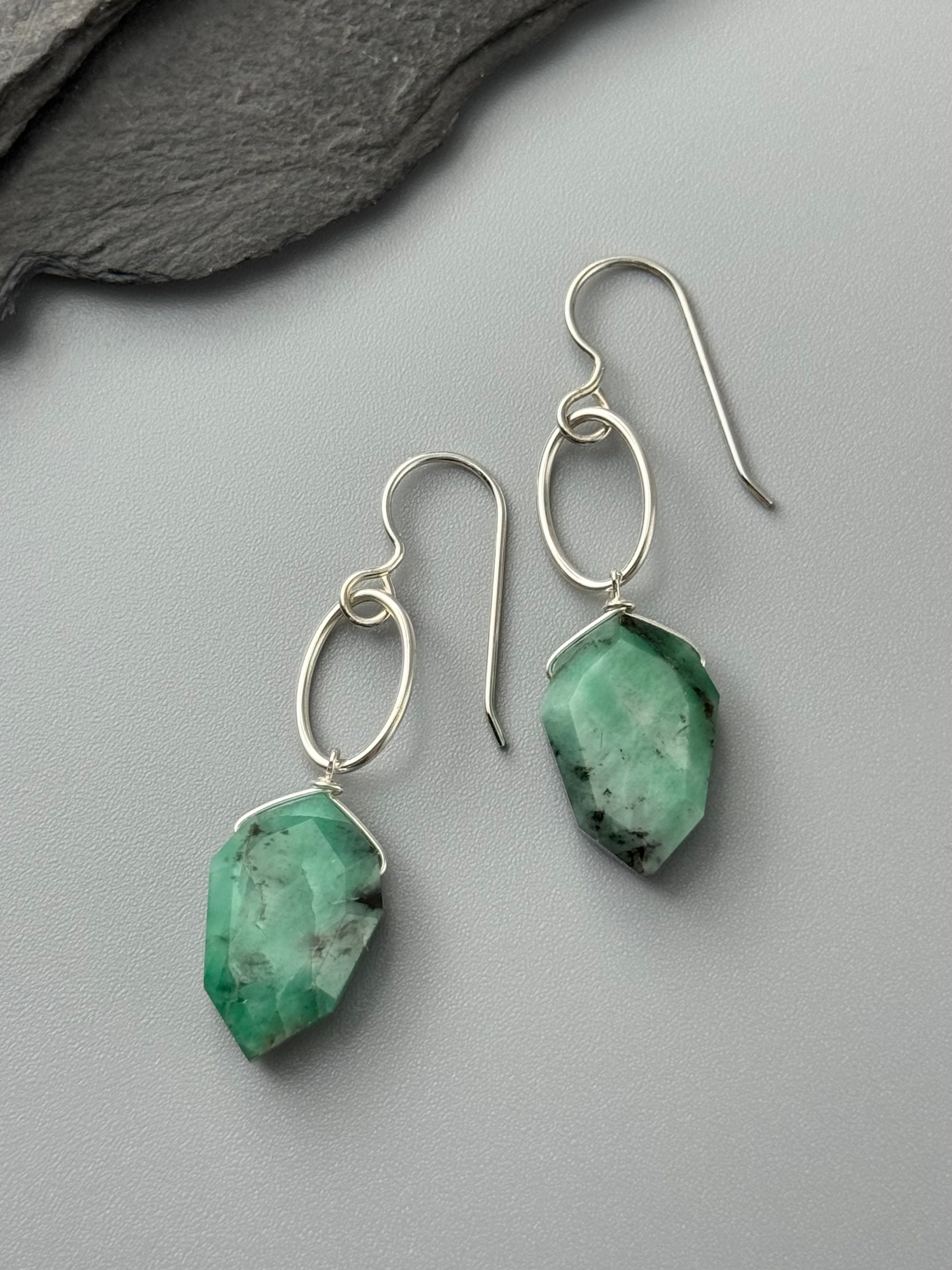 •IO• emerald + silver earrings