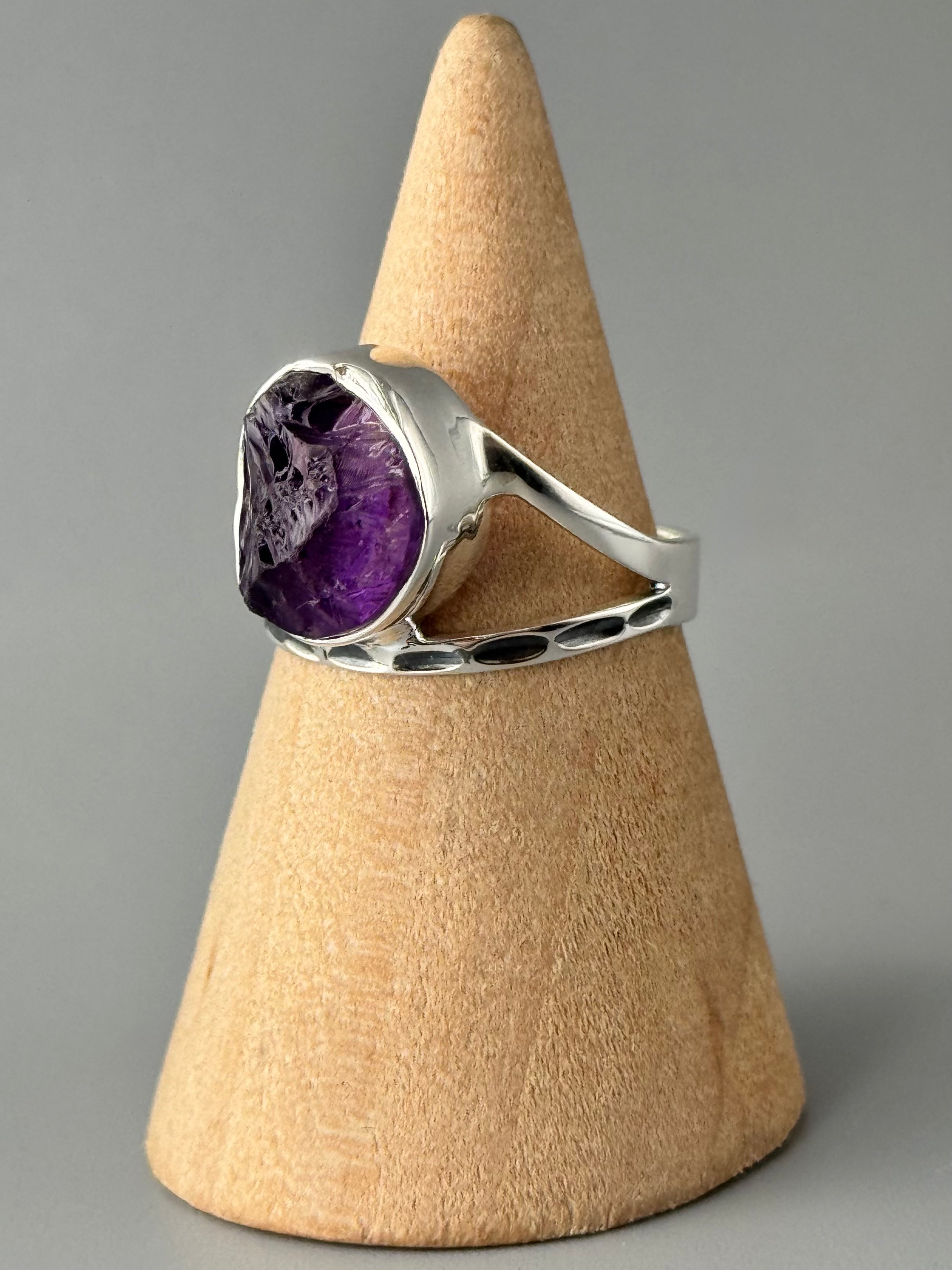•AMETHYST - UNDERSCORE• split band silver ring (various sizes)
