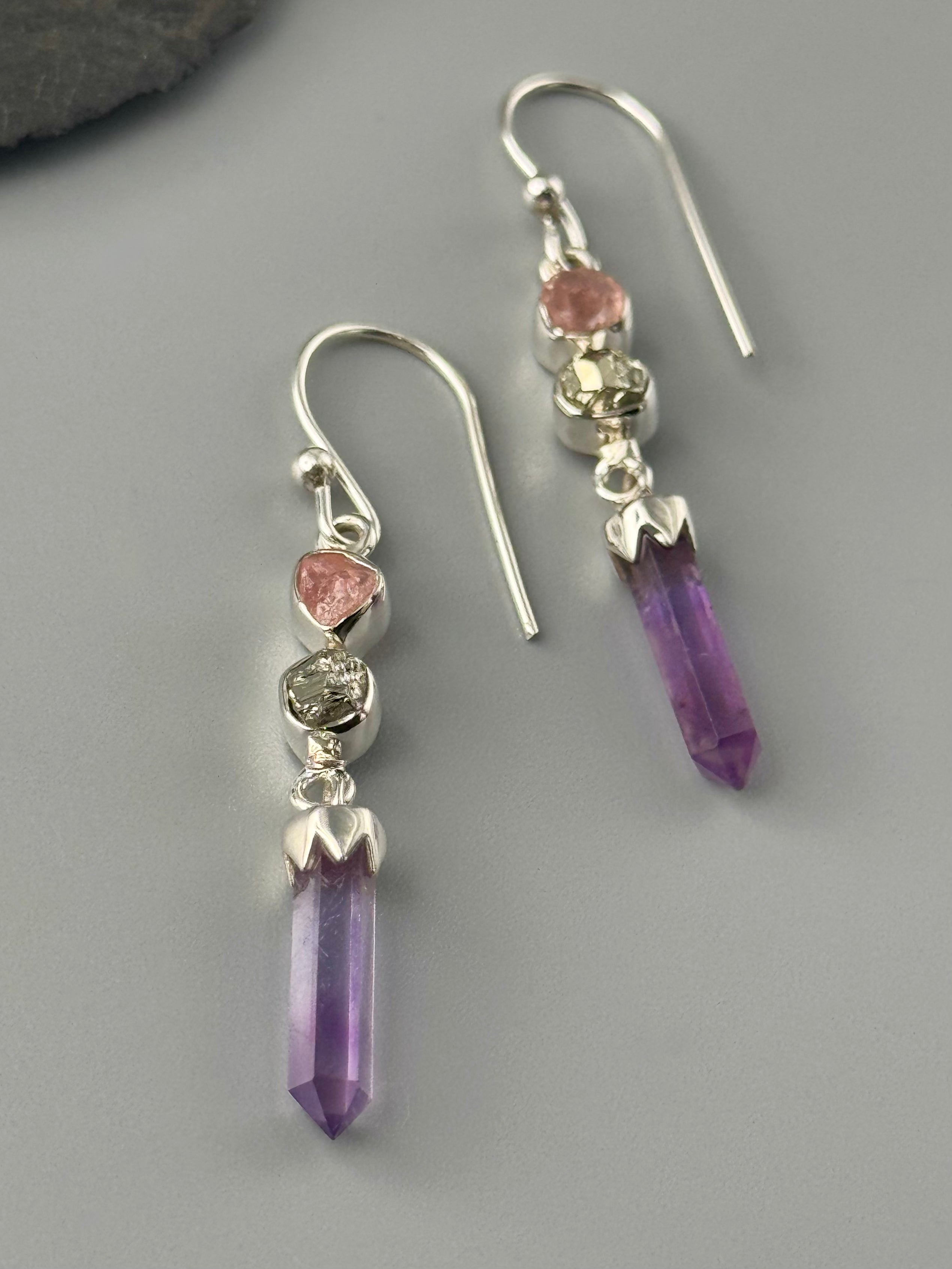 •AMETHYST POINT + MULTI-STONE• silver dangle earrings