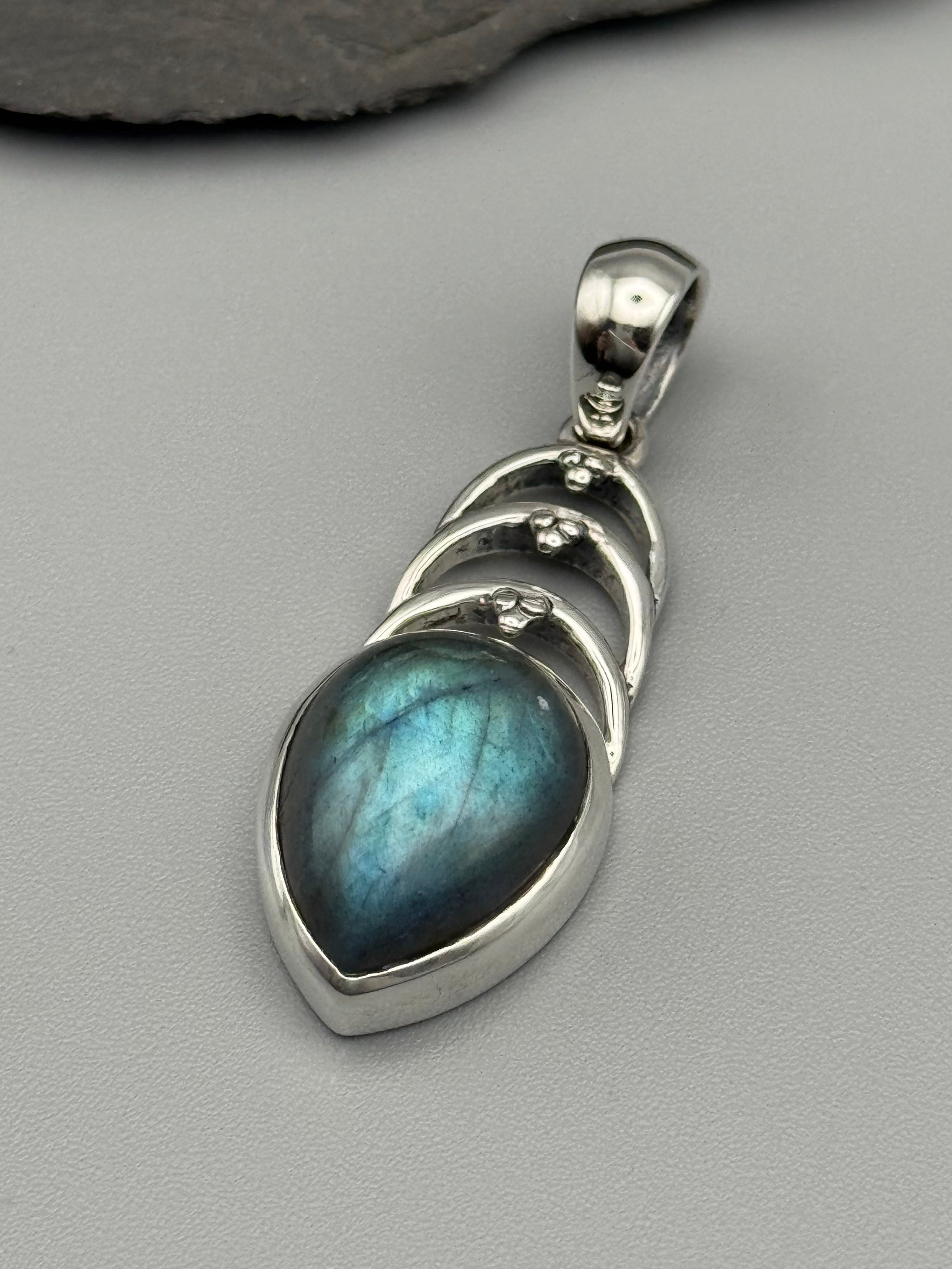 •LABRADORITE SPEAR TEAR - OZ• sterling silver pendant