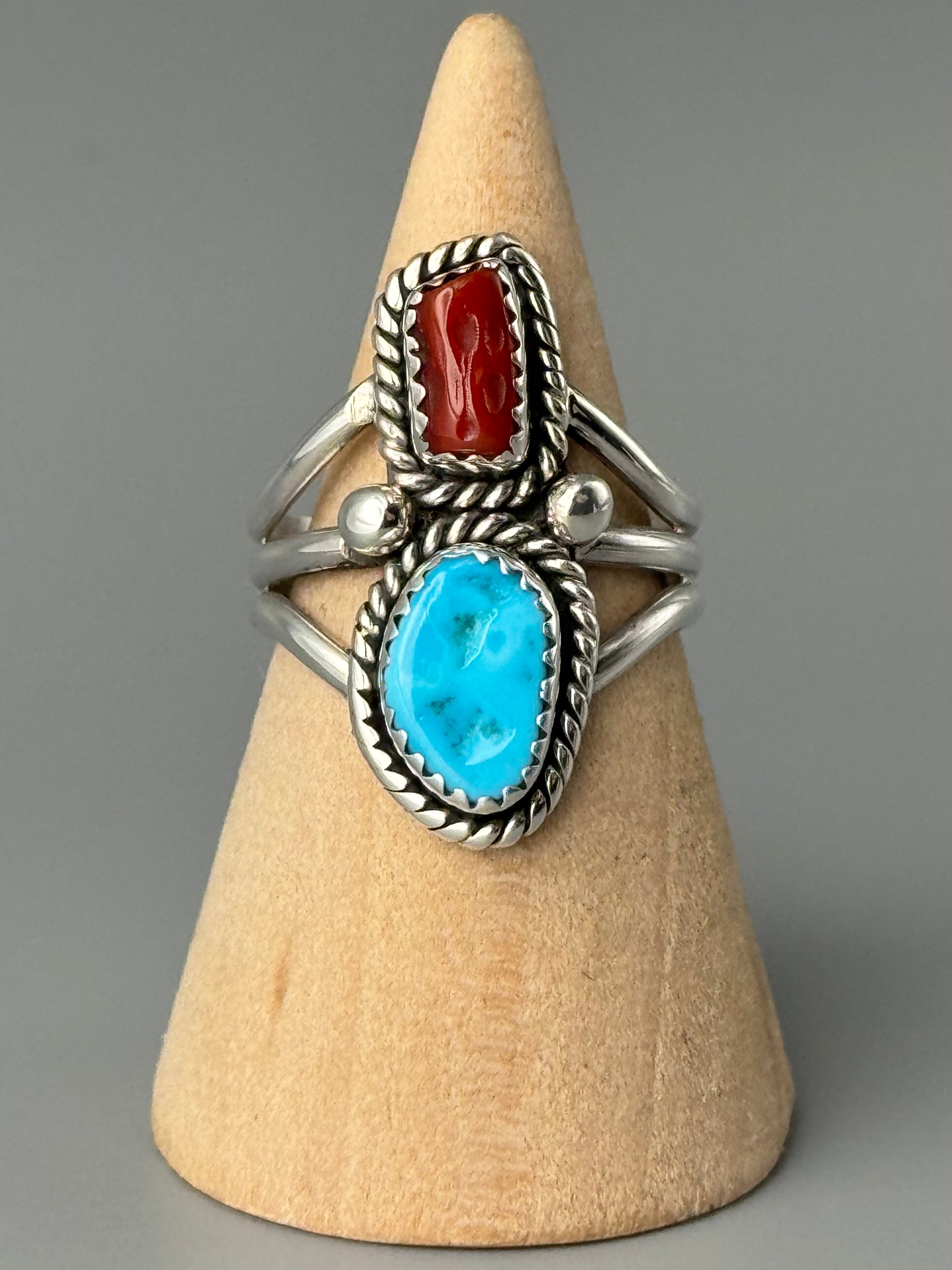 •KINGMAN TURQUOISE & CORAL - NAAKI• Navajo silver ring (size 8.25)