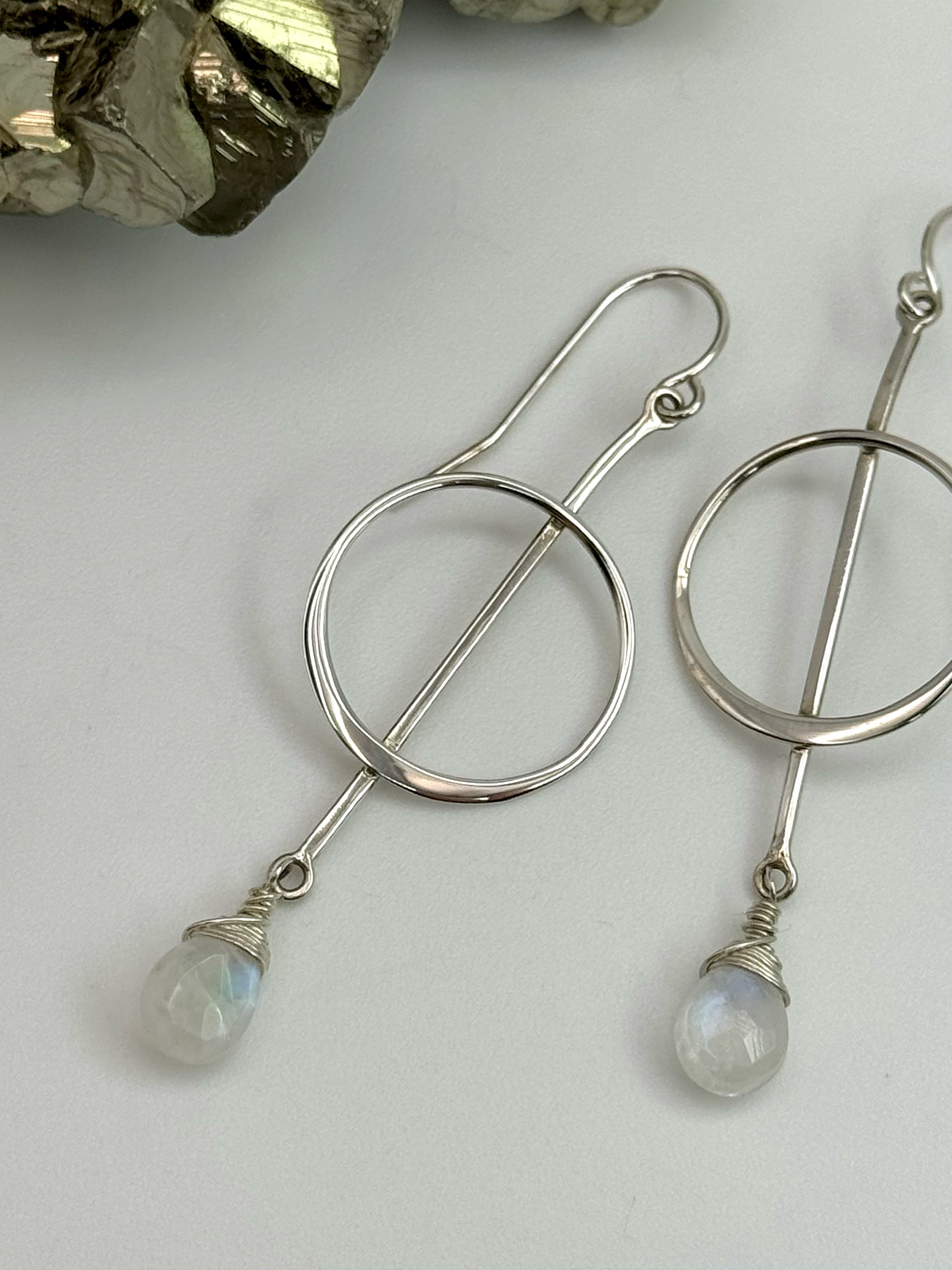 •PHI• rainbow moonstone + silver earrings