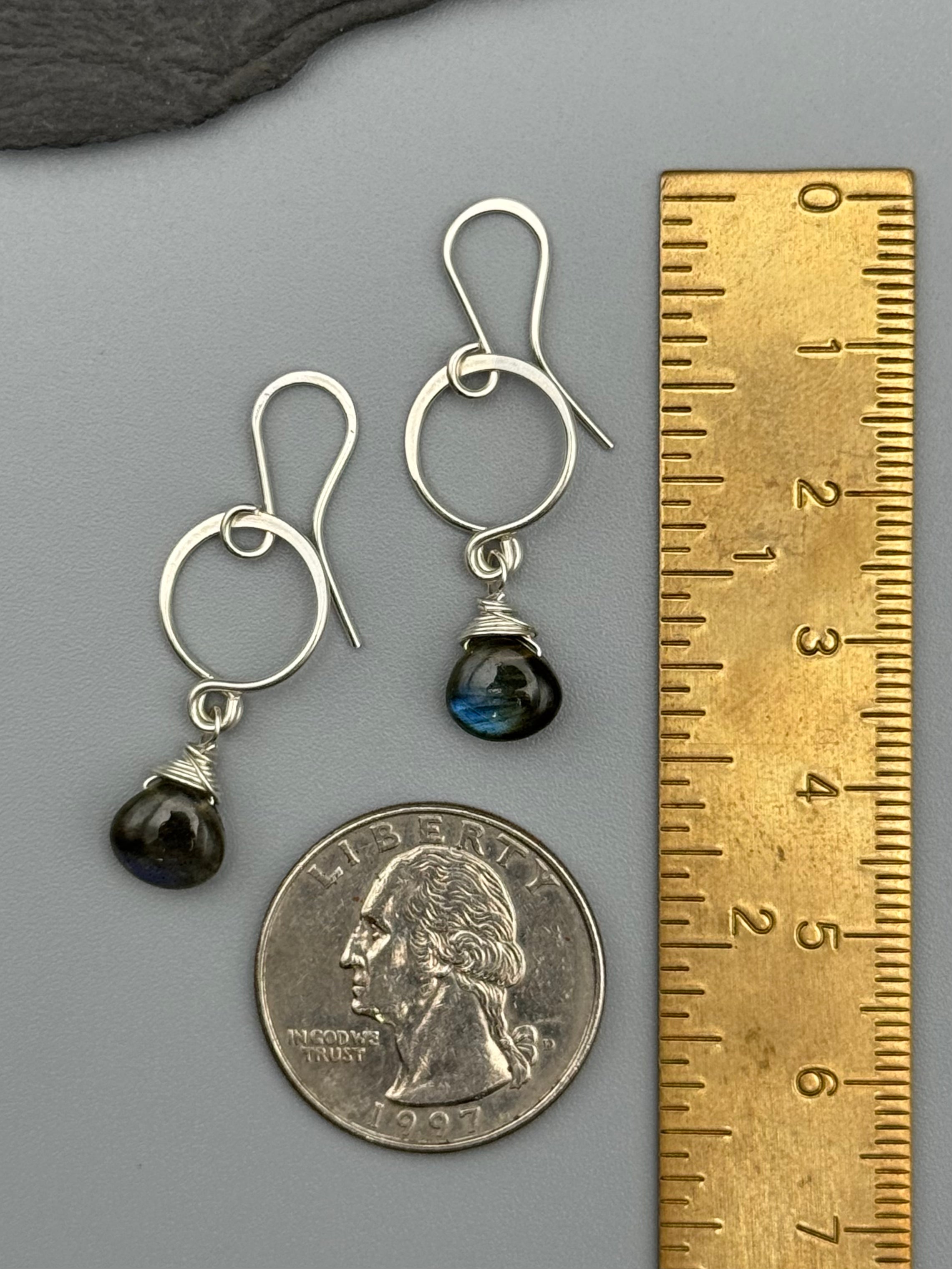 •DROPLET• labradorite + silver dangle earrings