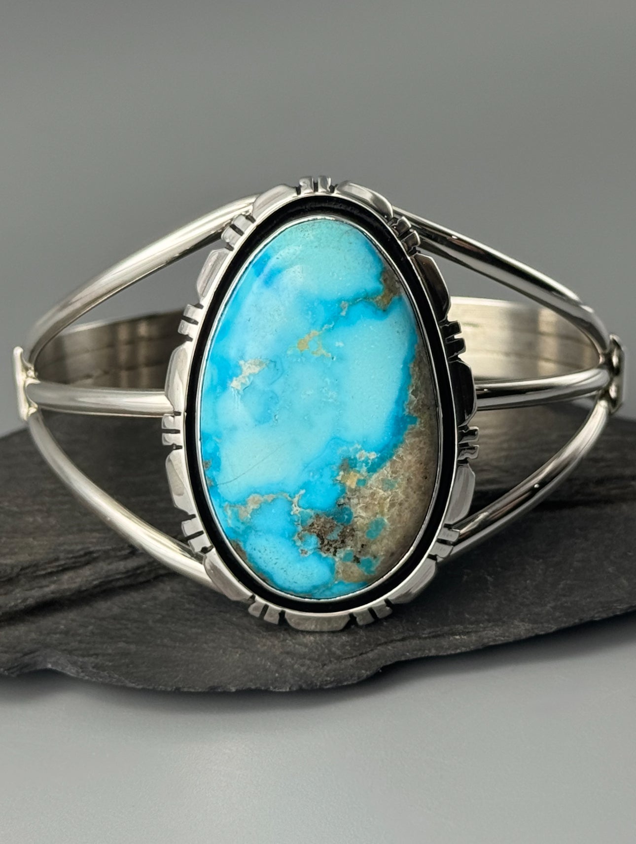•BLUE RIDGE TURQUOISE - MOUNTAIN FEATHERS• Navajo sterling silver cuff bracelet (6.75" +/-)