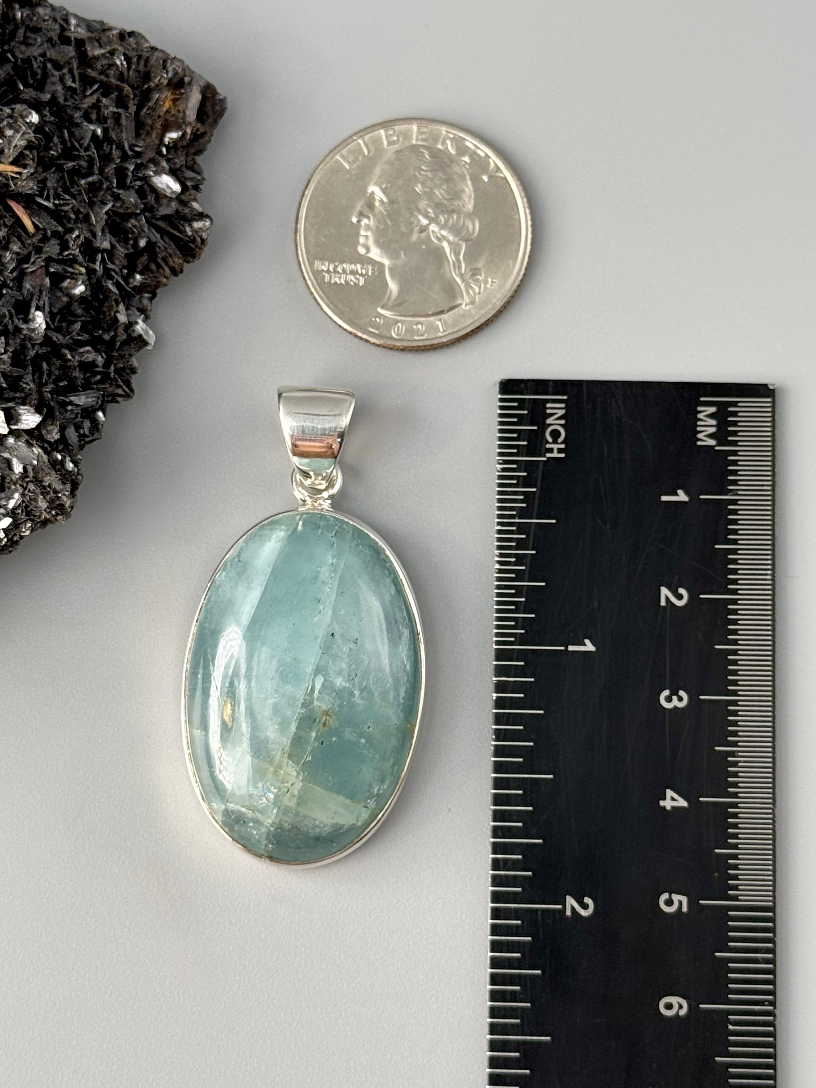 •AQUAMARINE OVAL - 1• sterling silver pendant