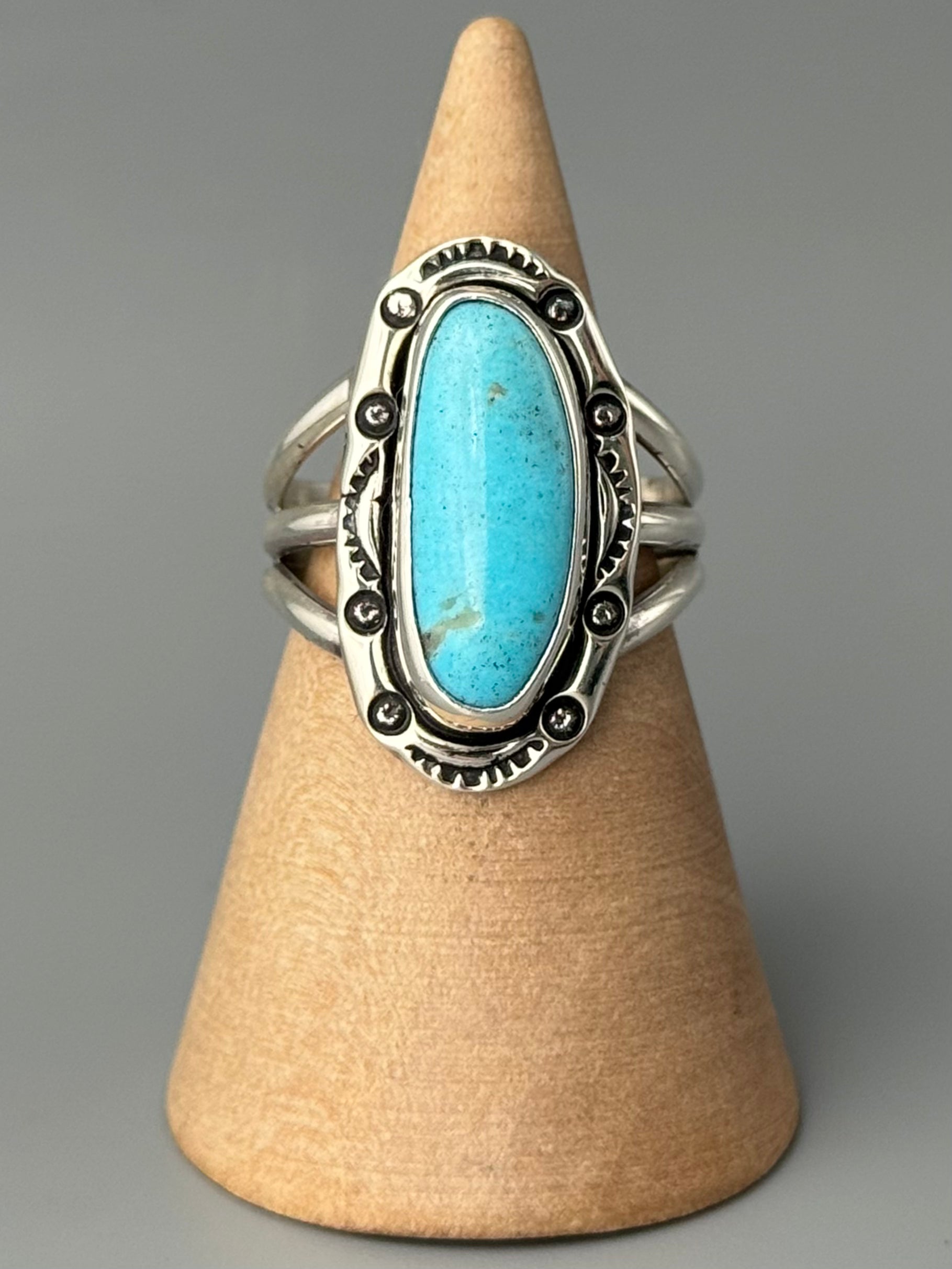 •KINGMAN TURQUOISE - SHÁ• Navajo silver ring (size 8.25)