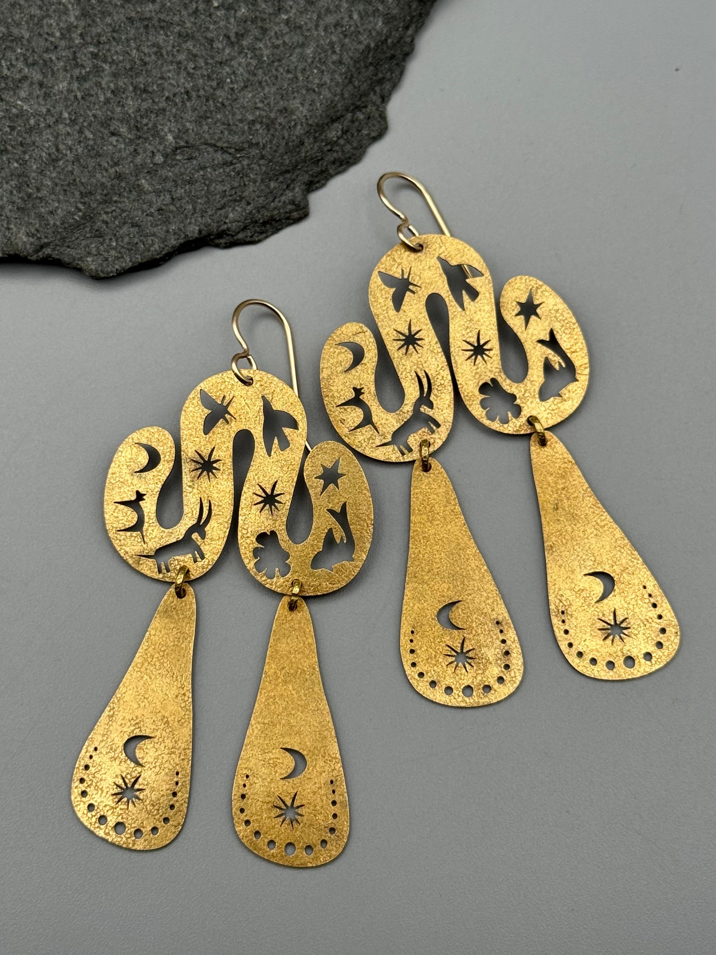•KINGDOM• gold dangle earrings