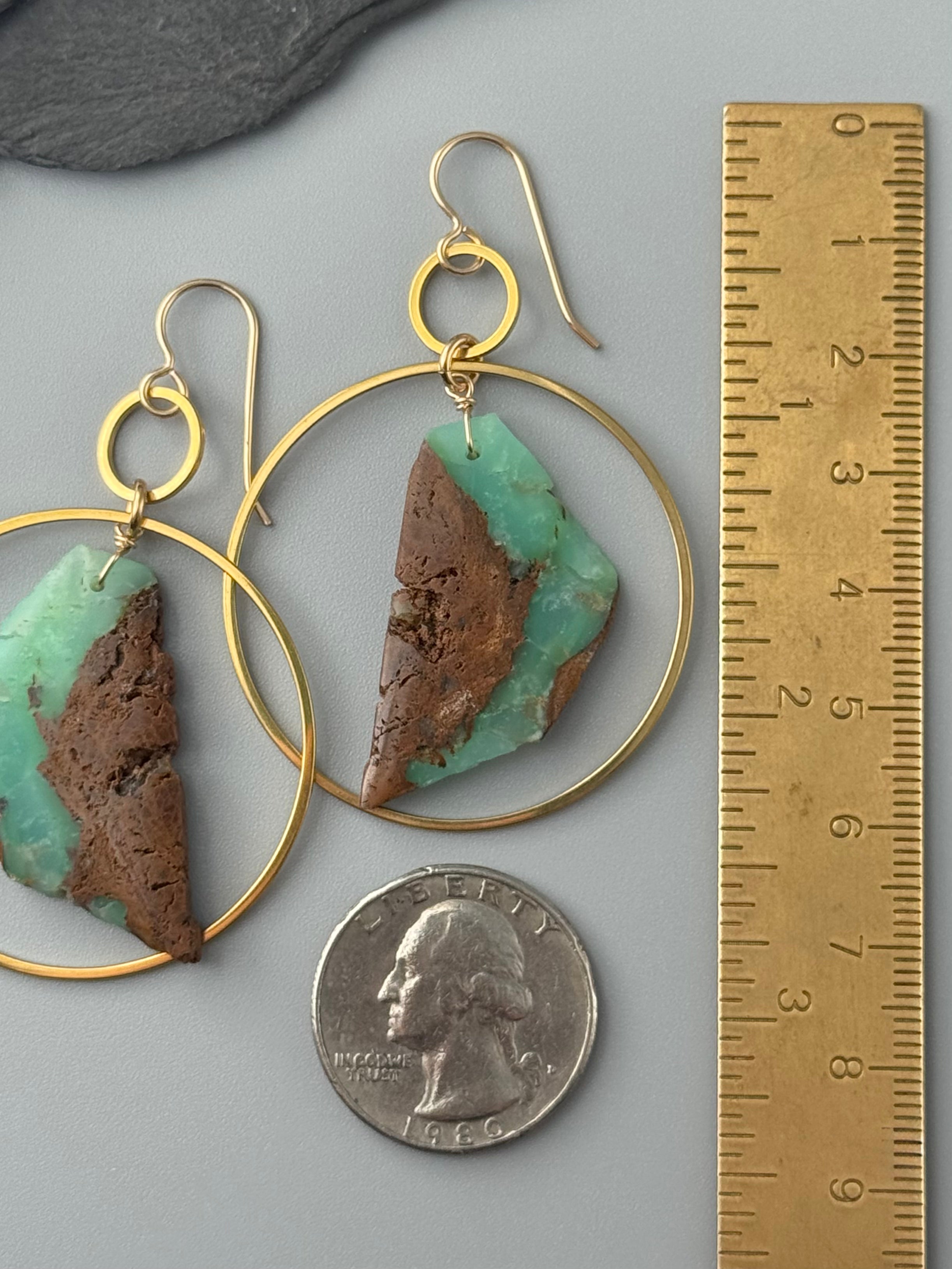 •EQUA-LUNA• chrysoprase + gold earrings