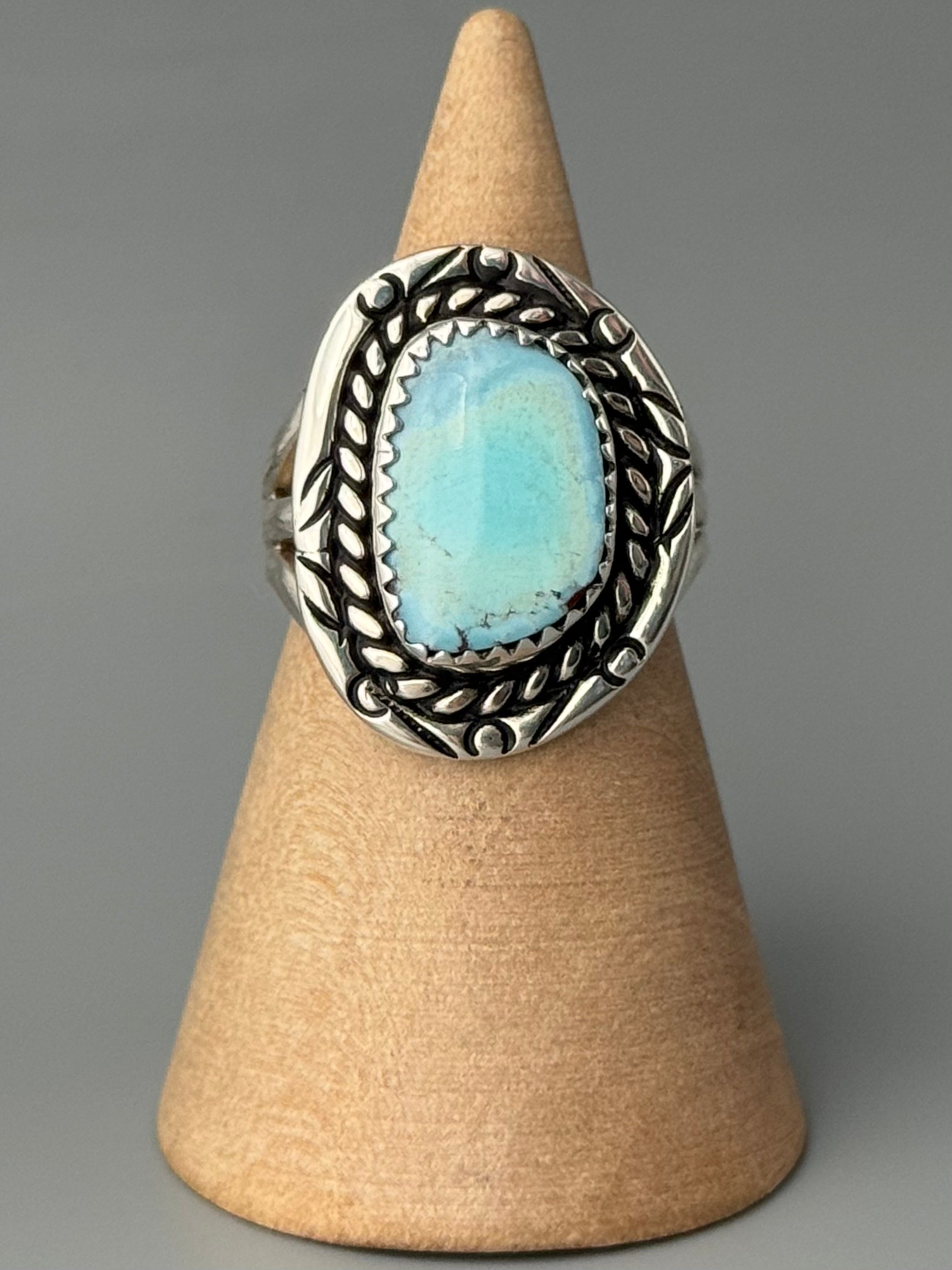•GOLDEN HILL TURQUOISE - MOUNTAIN SUN• Navajo silver ring (size 7)
