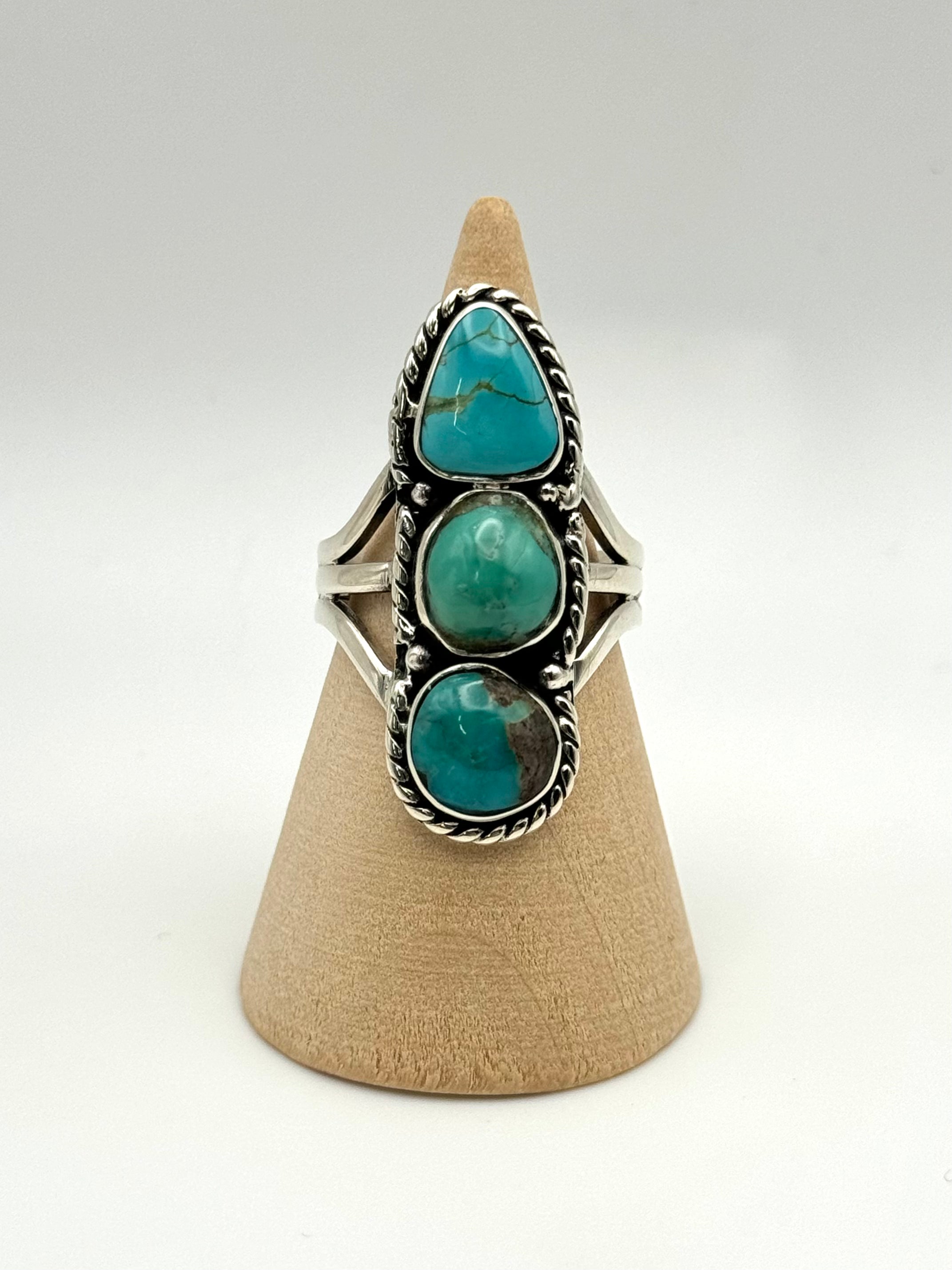 •TURQUOISE• Navajo silver triple stone ring (size 8)