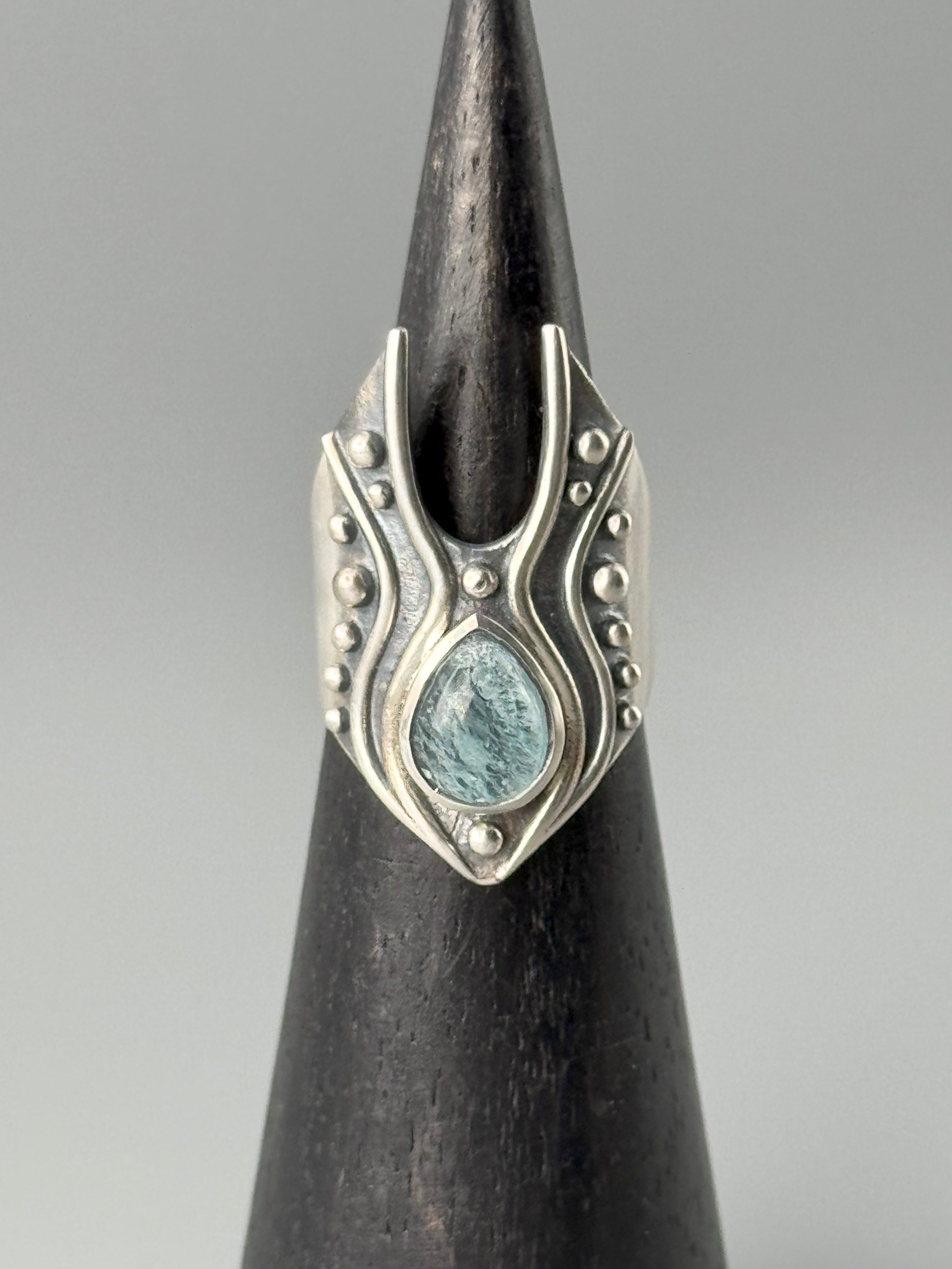 •MORONOE• aquamarine + silver ring