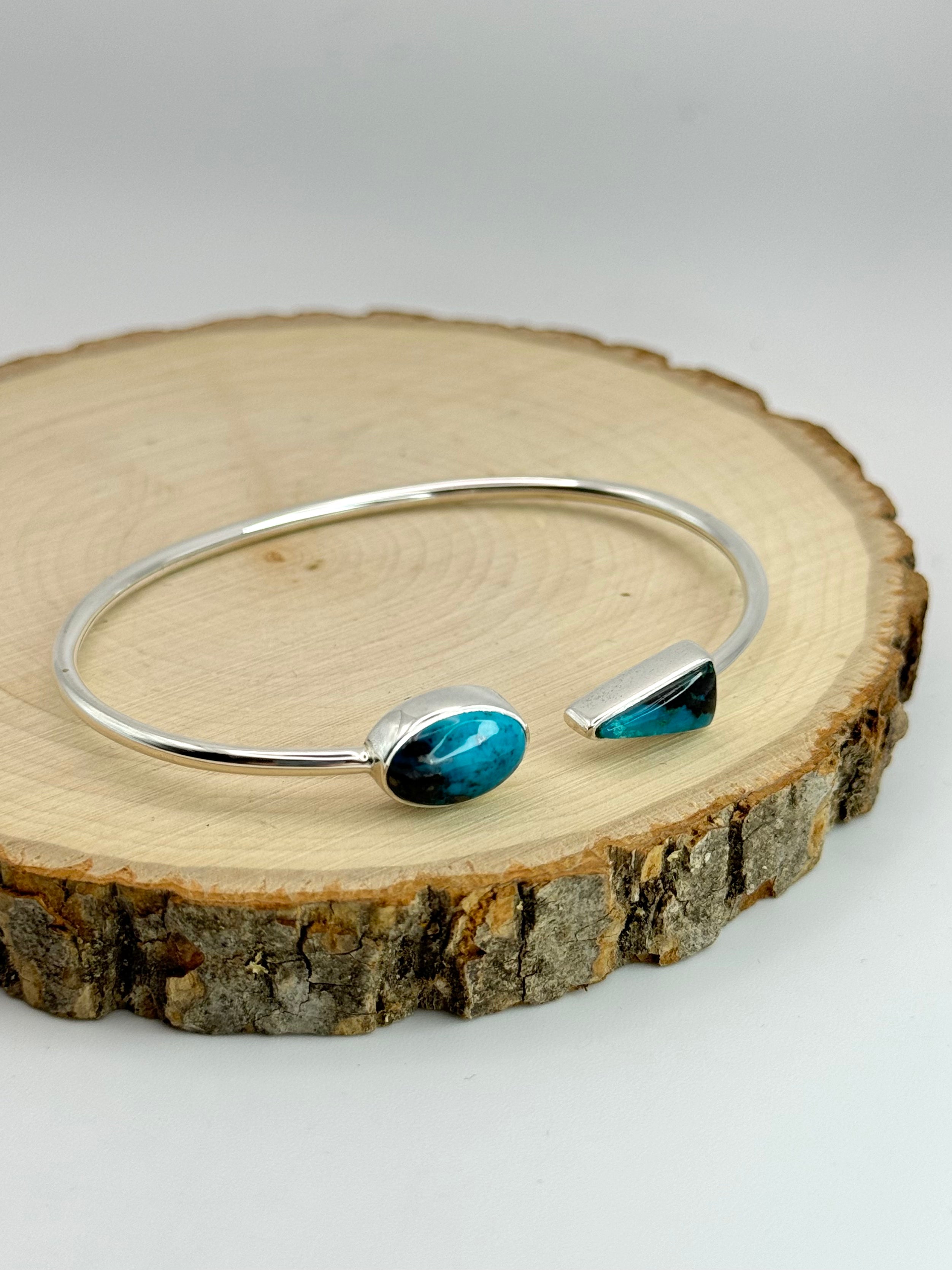 •OVAL + FANG• shattuckite + silver twist-on cuff bracelet