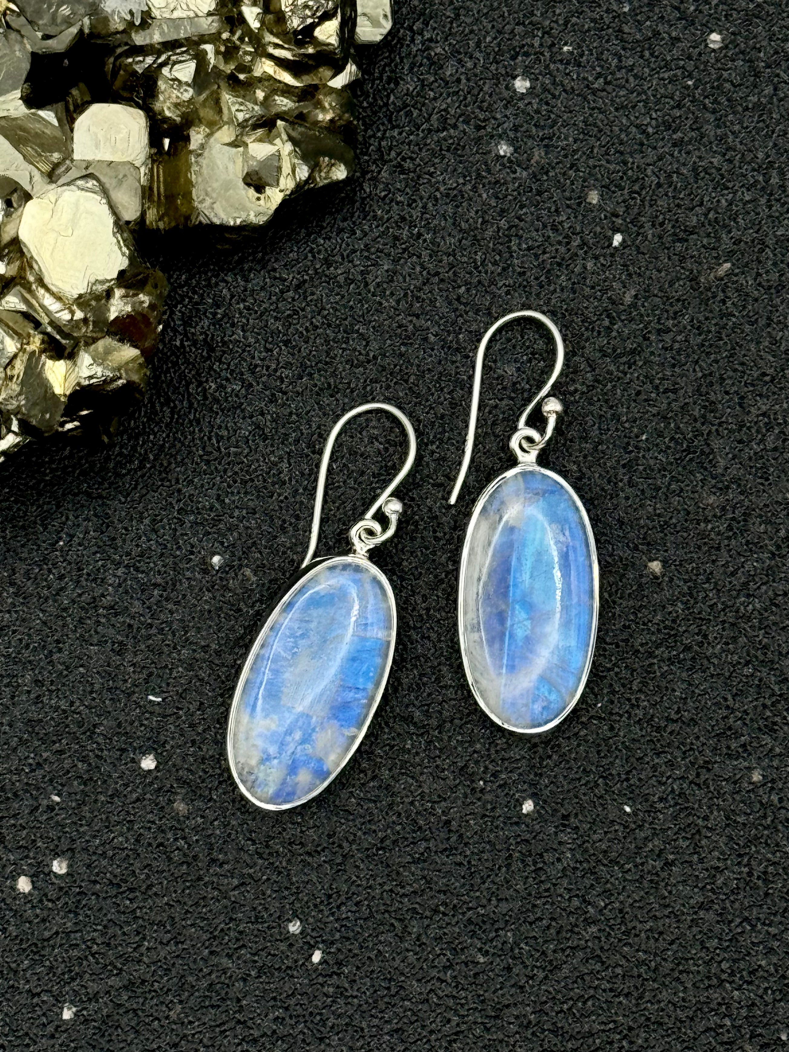 •RAINBOW MOONSTONE OVAL• silver dangle earrings