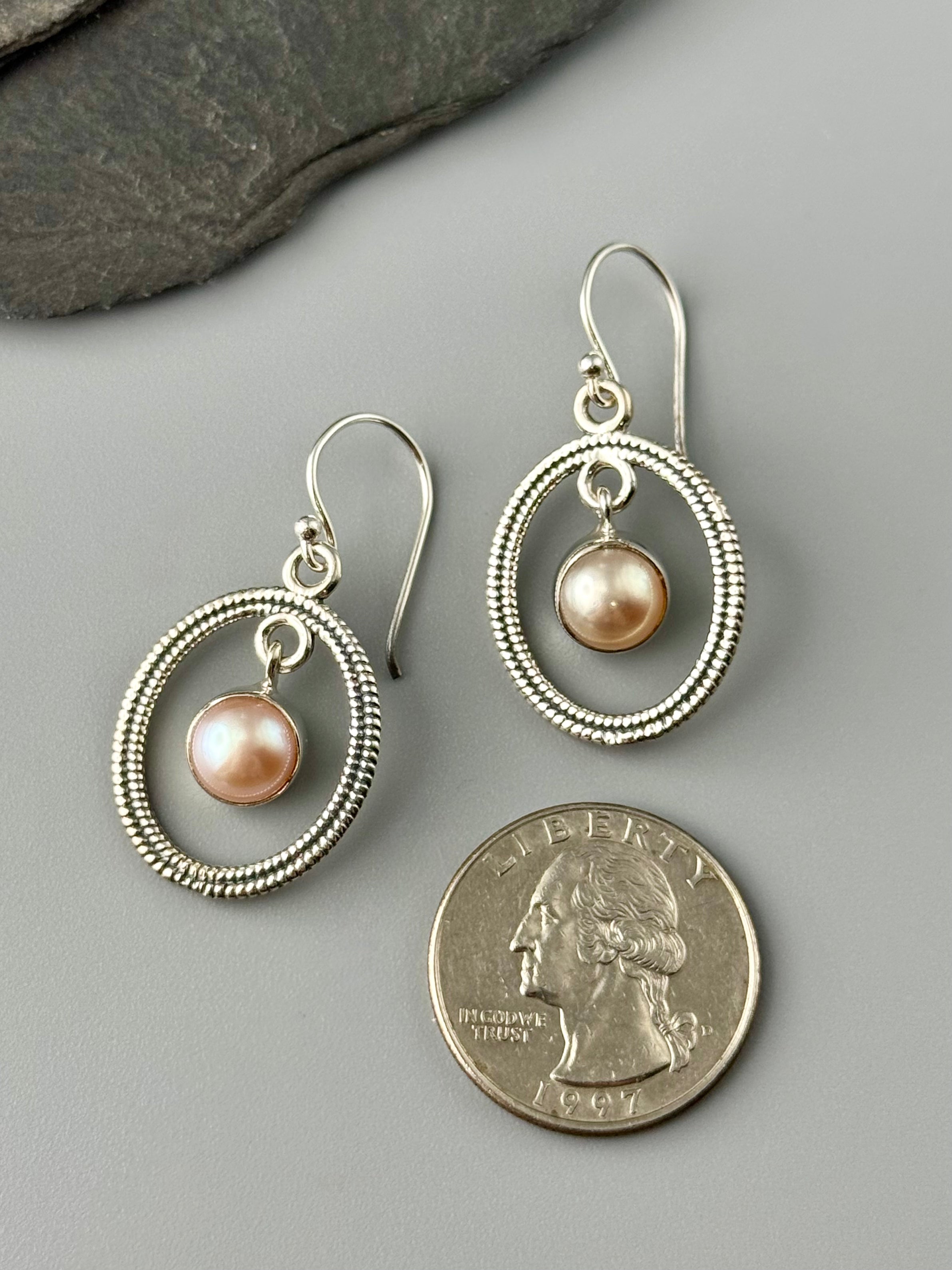 •LASSO• pearl + silver dangle earrings