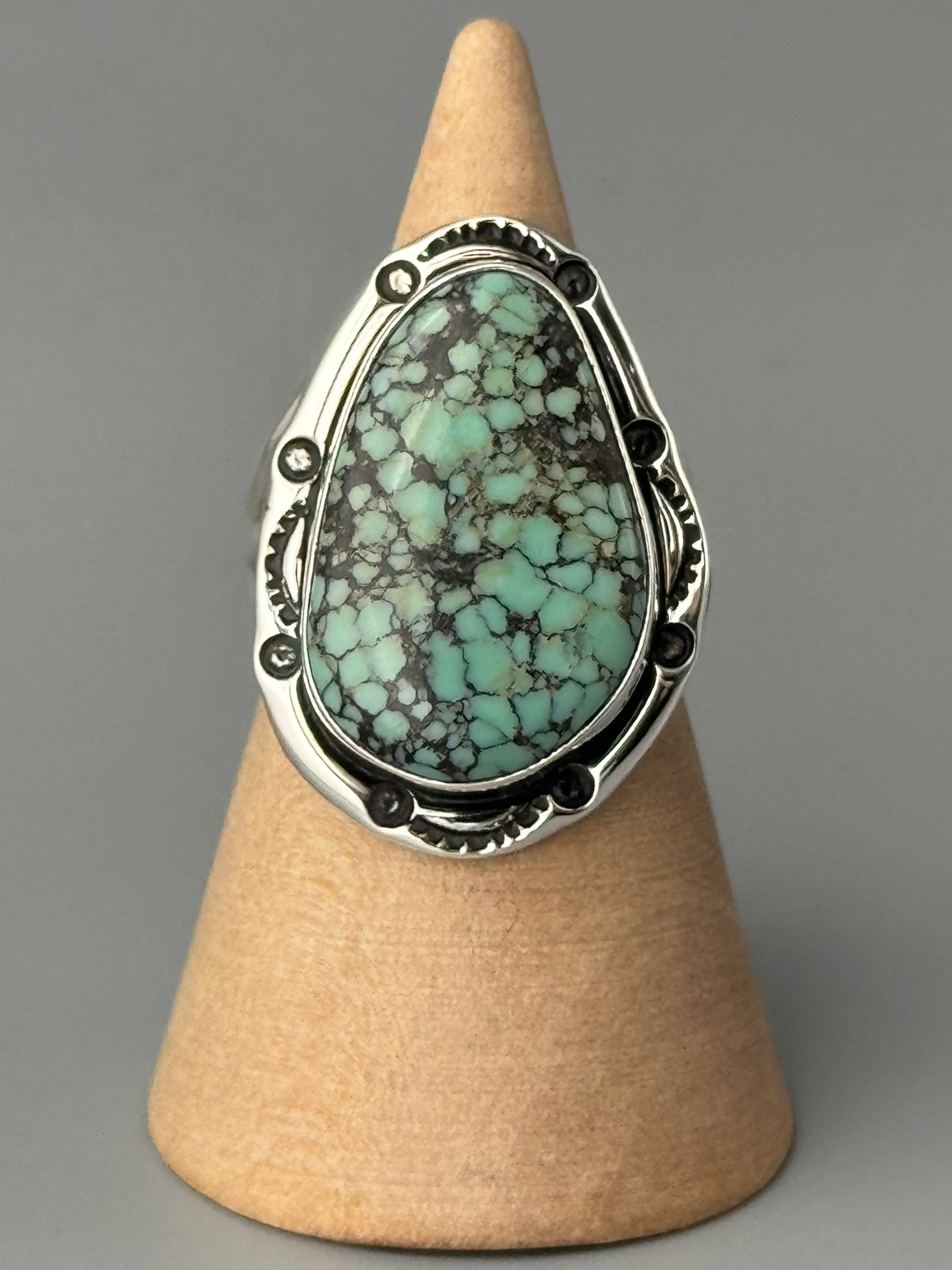 •CHINESE TURQUOISE - SHÁ• Navajo silver ring (size 8.5)