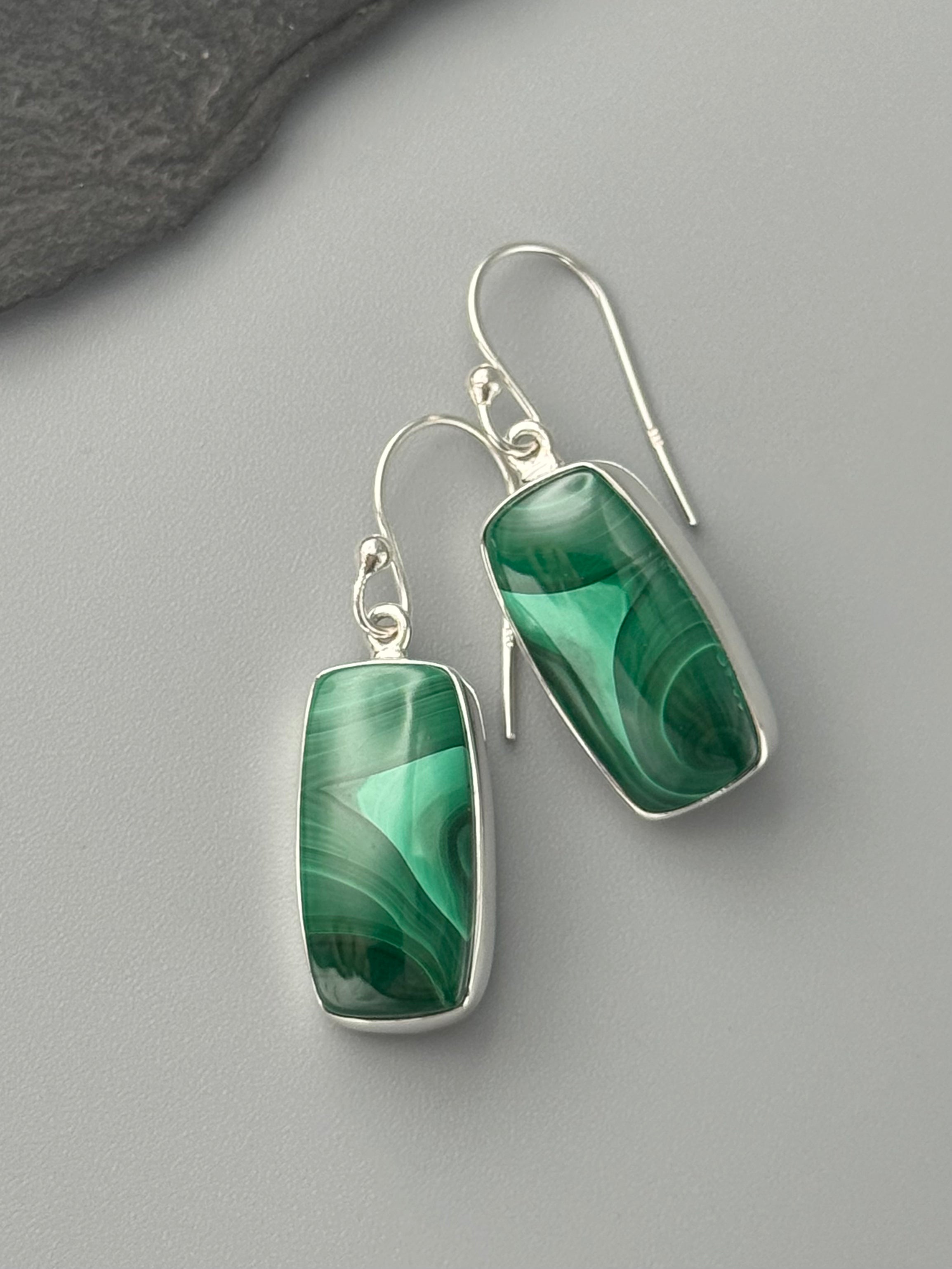 •MALACHITE - SOFT RECTANGLE• silver dangle earrings