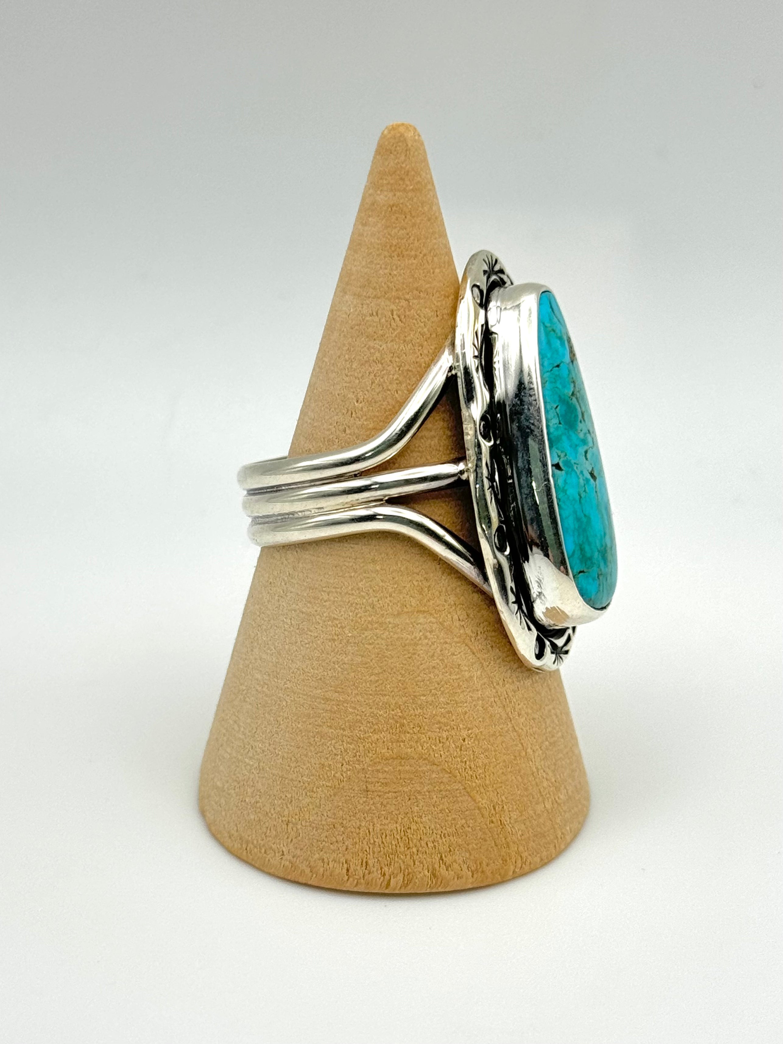 •KINGMAN TURQUOISE - 2• Navajo silver ring (size 9.75)