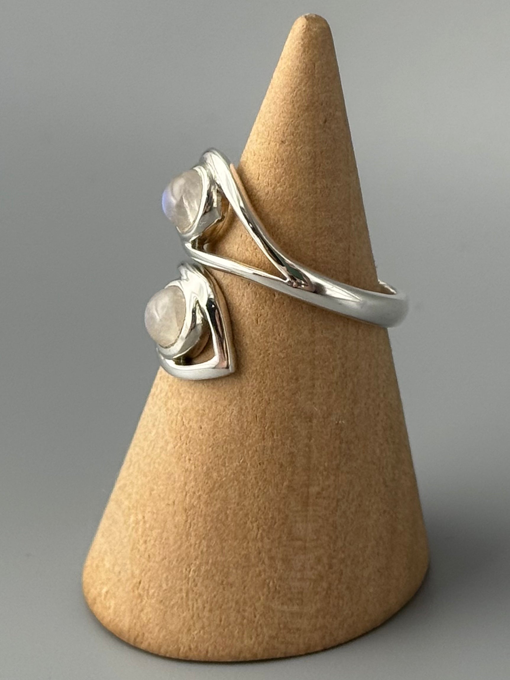 •RAINBOW MOONSTONE - LASSO• adjustable silver ring
