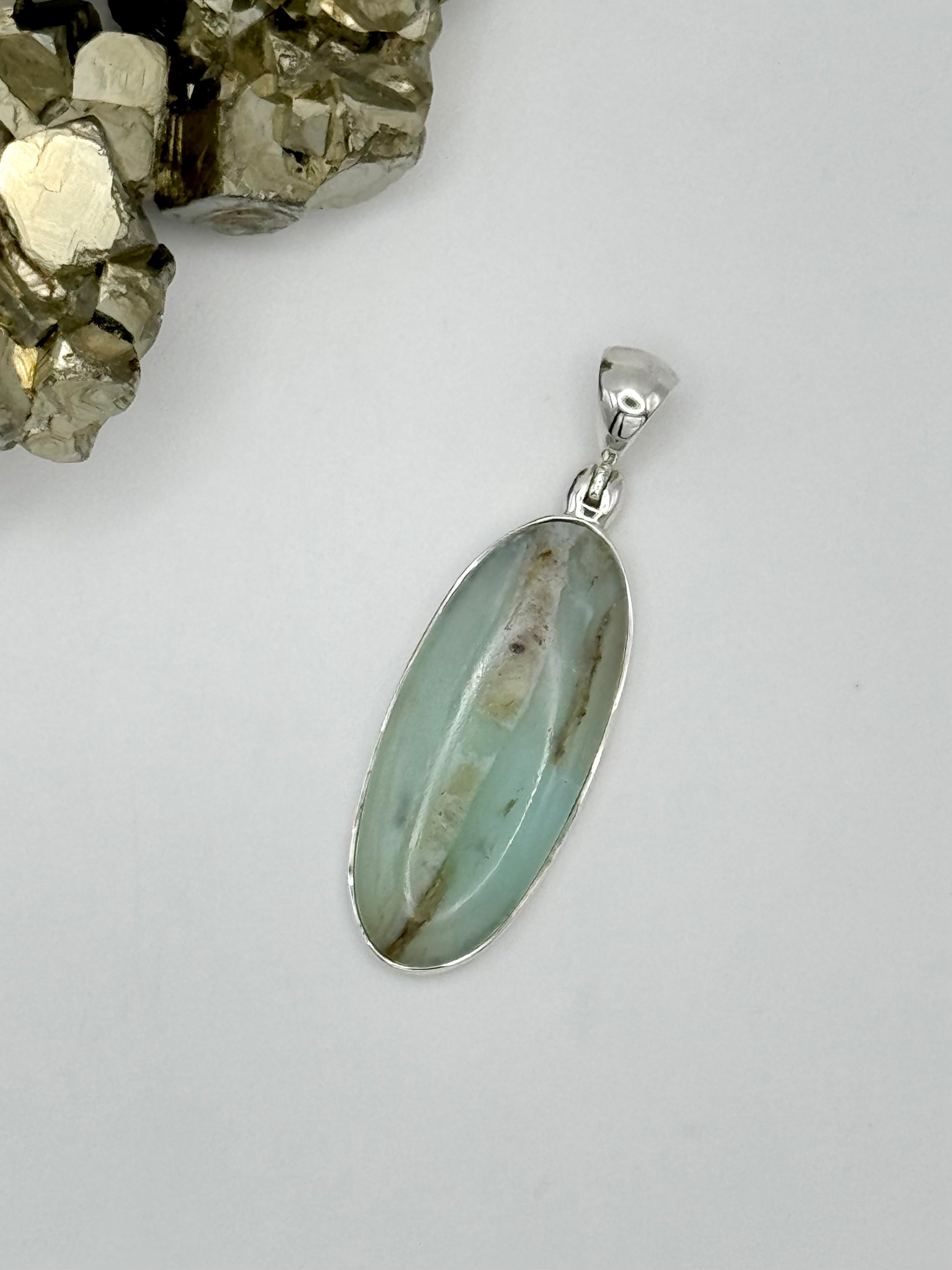 •PERUVIAN OPAL OVAL• sterling silver pendant