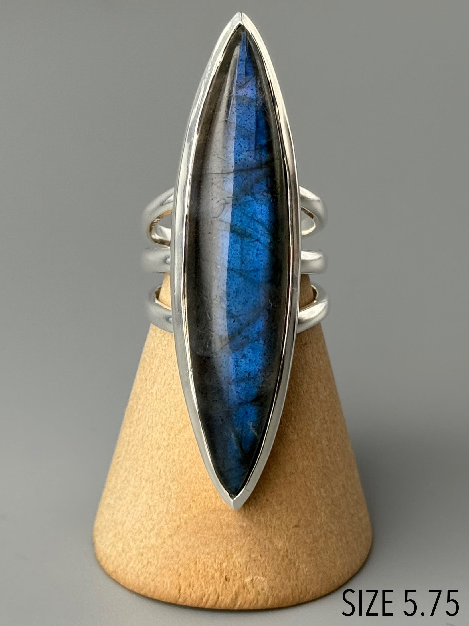 •LABRADORITE - DEEP MARQUISE• split band silver ring (various sizes)