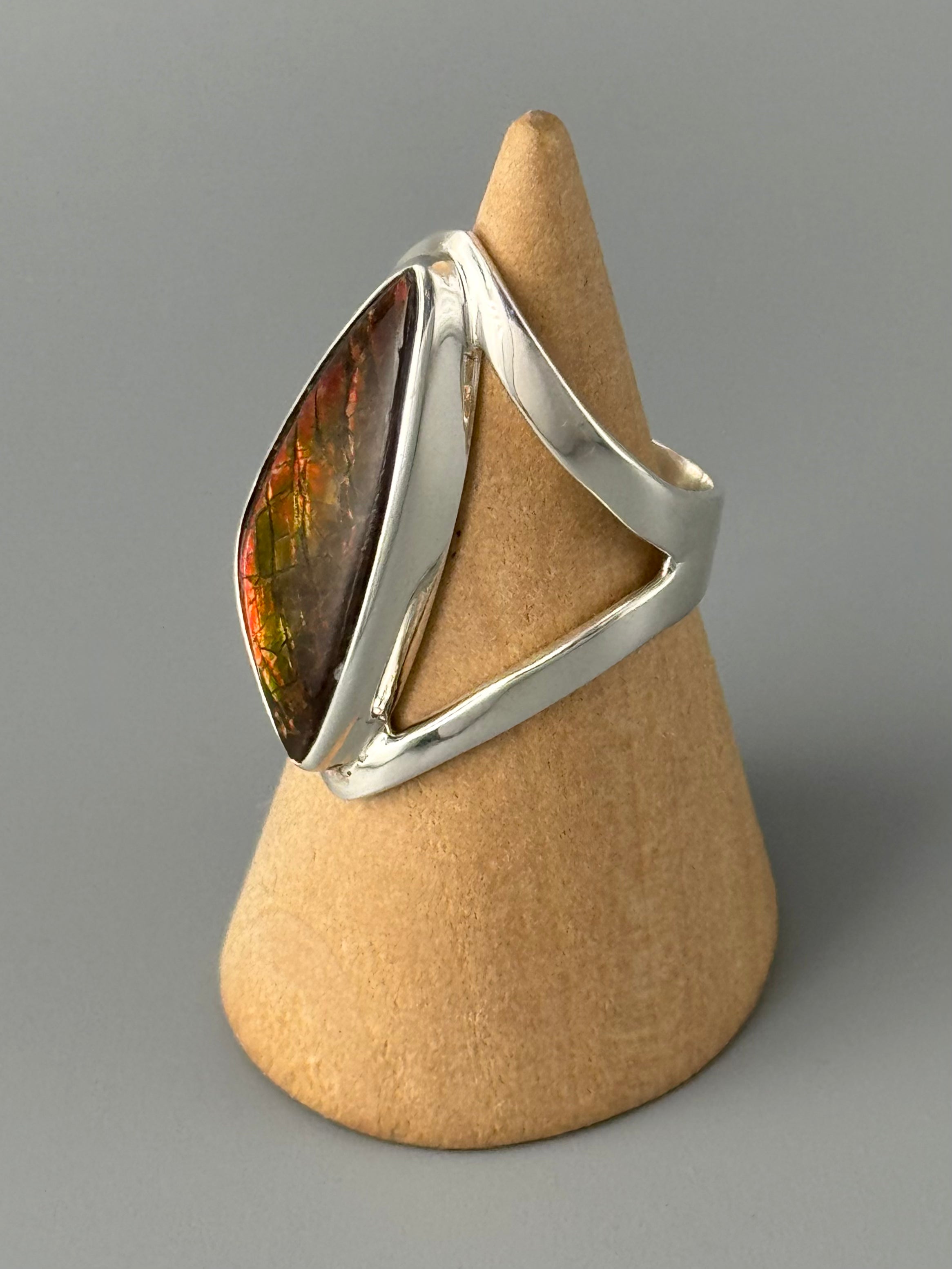 •AMMOLITE - TRUSS• silver ring (size 7)