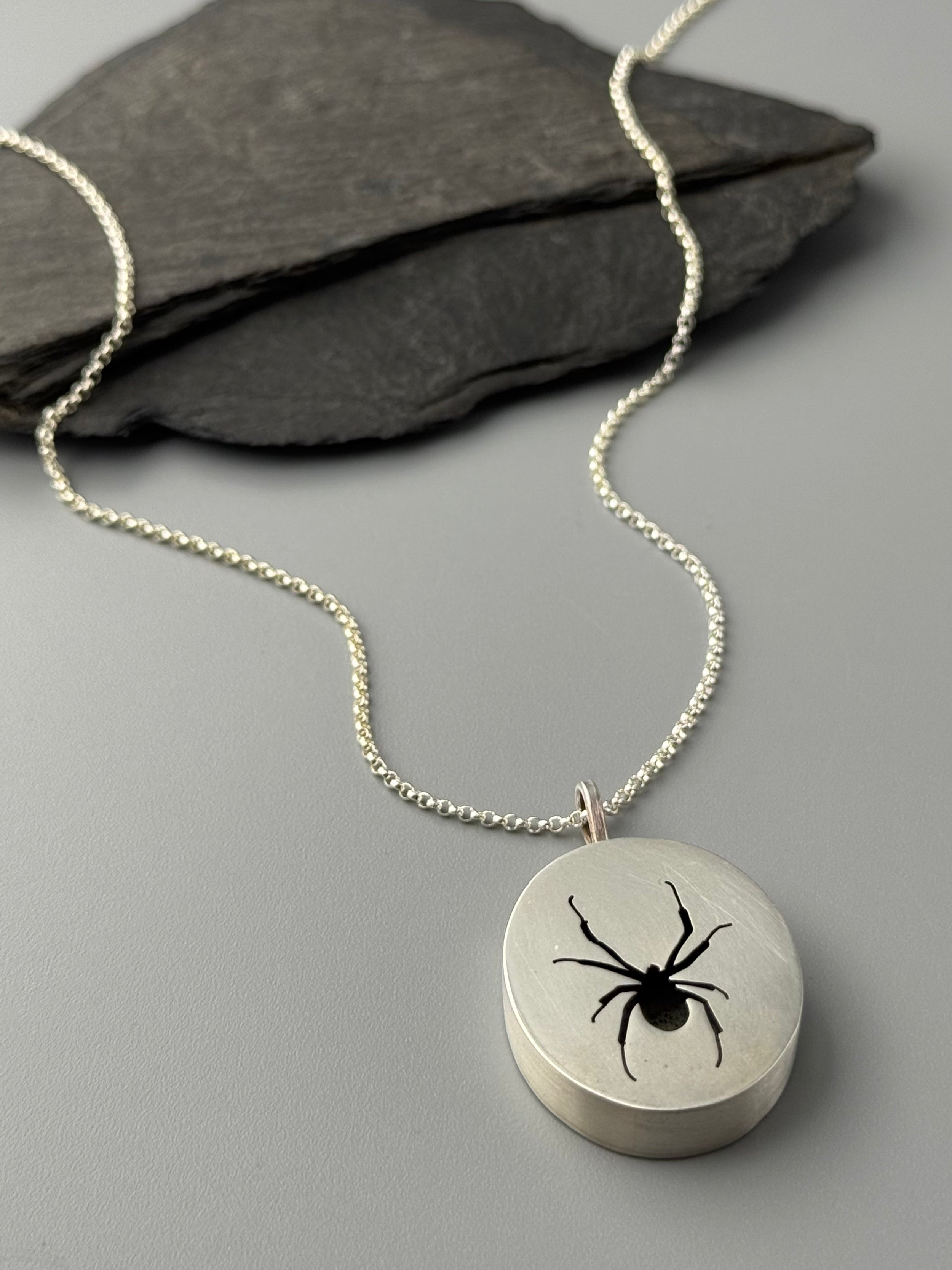 •WIDOW - MEDIUM• silver spider shadowbox necklace (18" - 21" long)