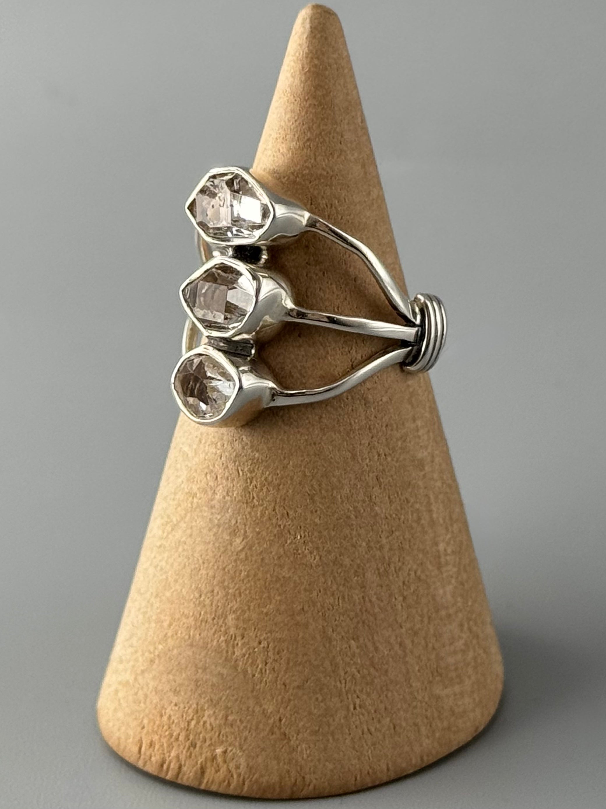 •HERKIMER DIAMOND• split band silver ring (size 6)
