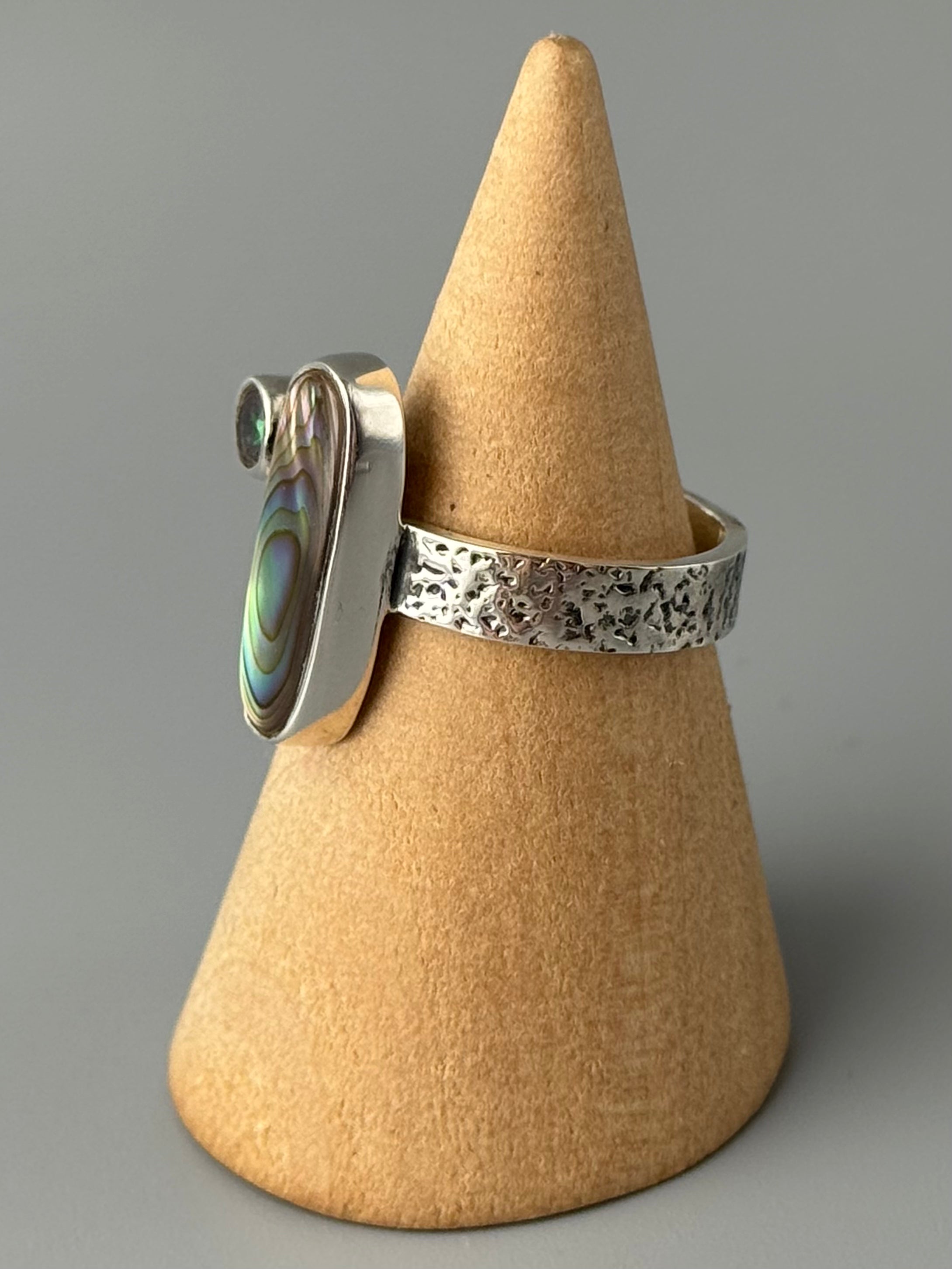 •ABALONE + MYSTIC QUARTZ - ORIGIN• textured band silver ring (various sizes)