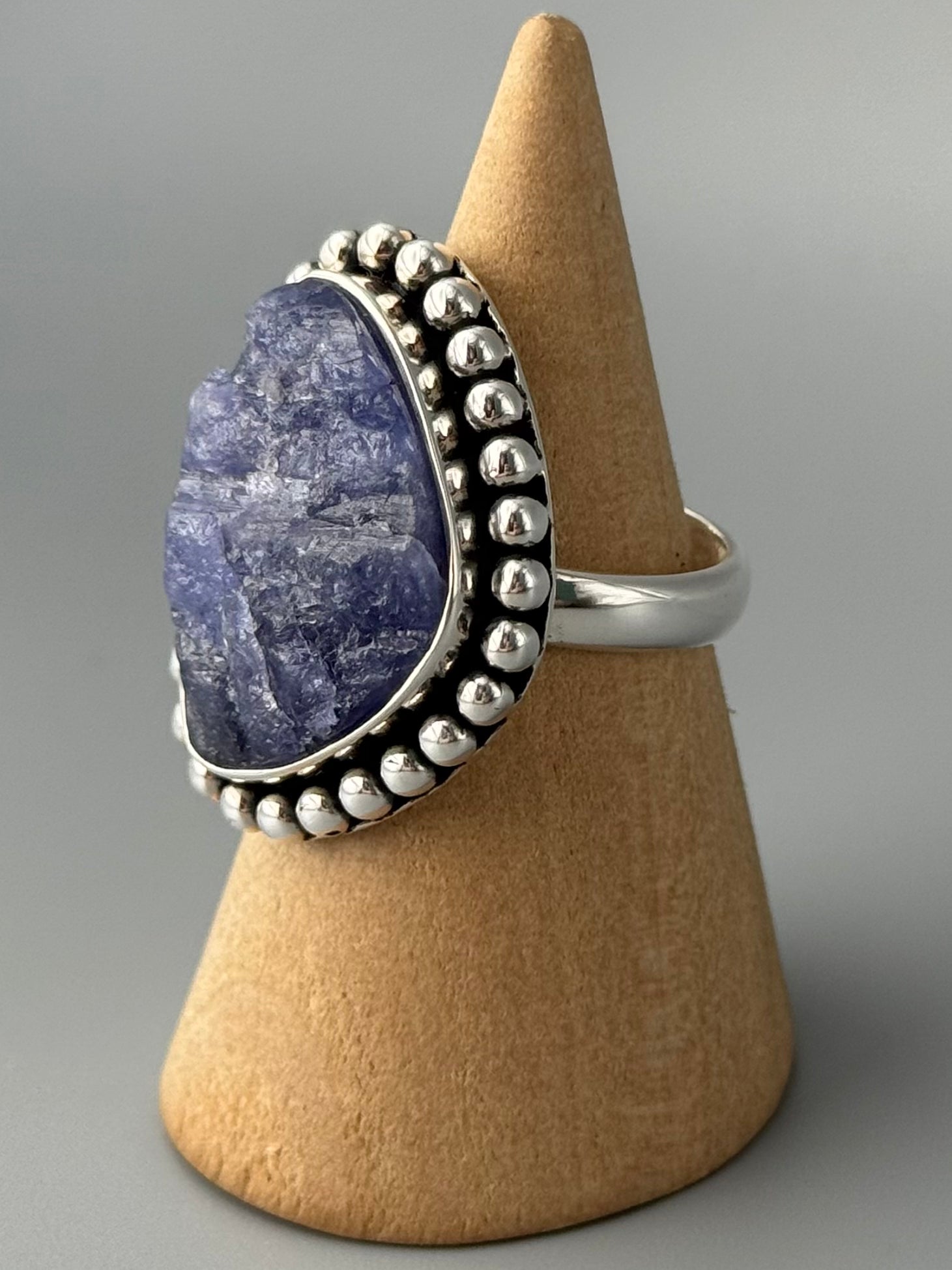 •TANZANITE - FREEFORM• dotted bezel silver ring (size 6.75)