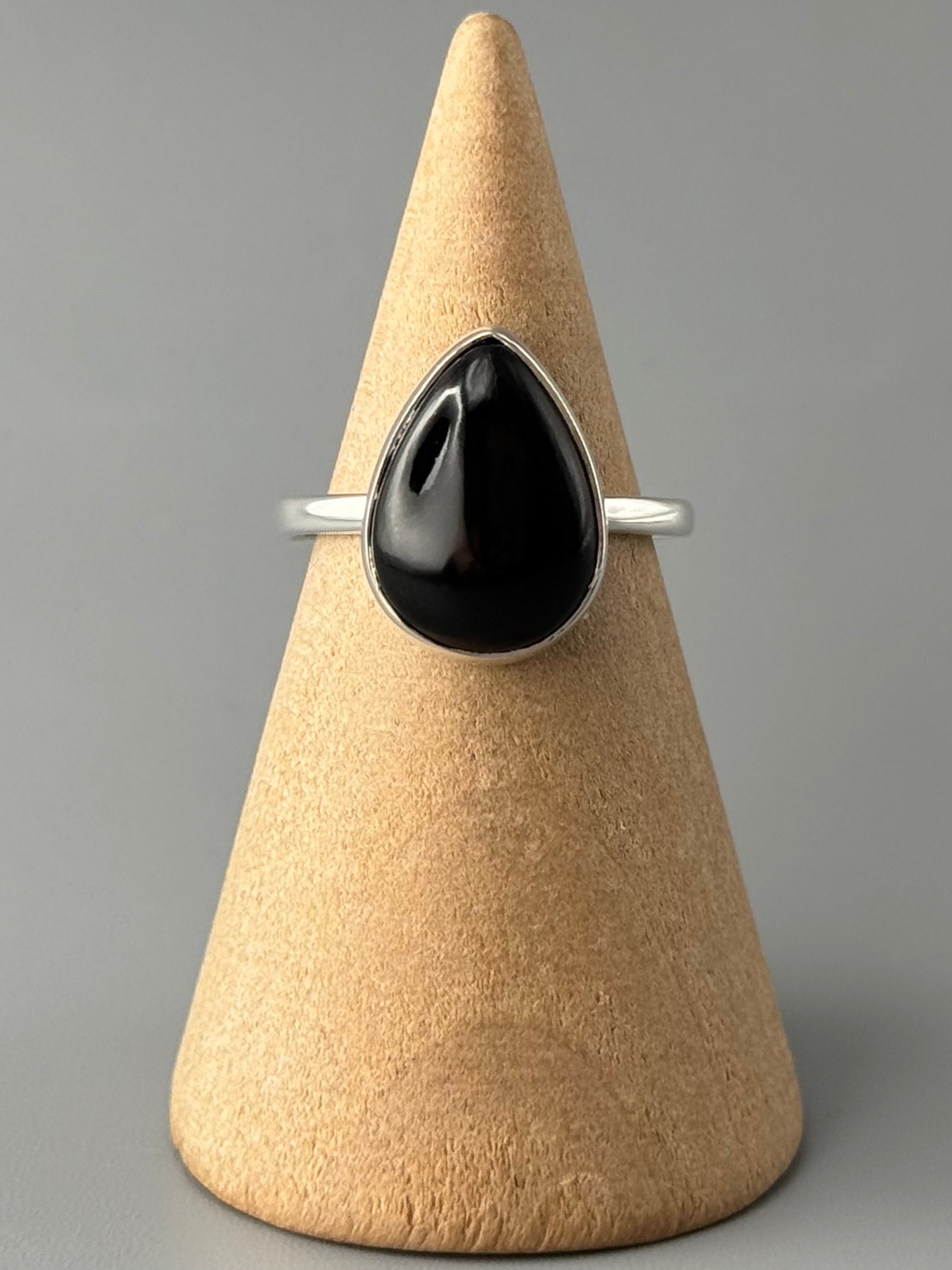 •BLACK ONYX - LIL' TEAR• simple band silver ring (various sizes)