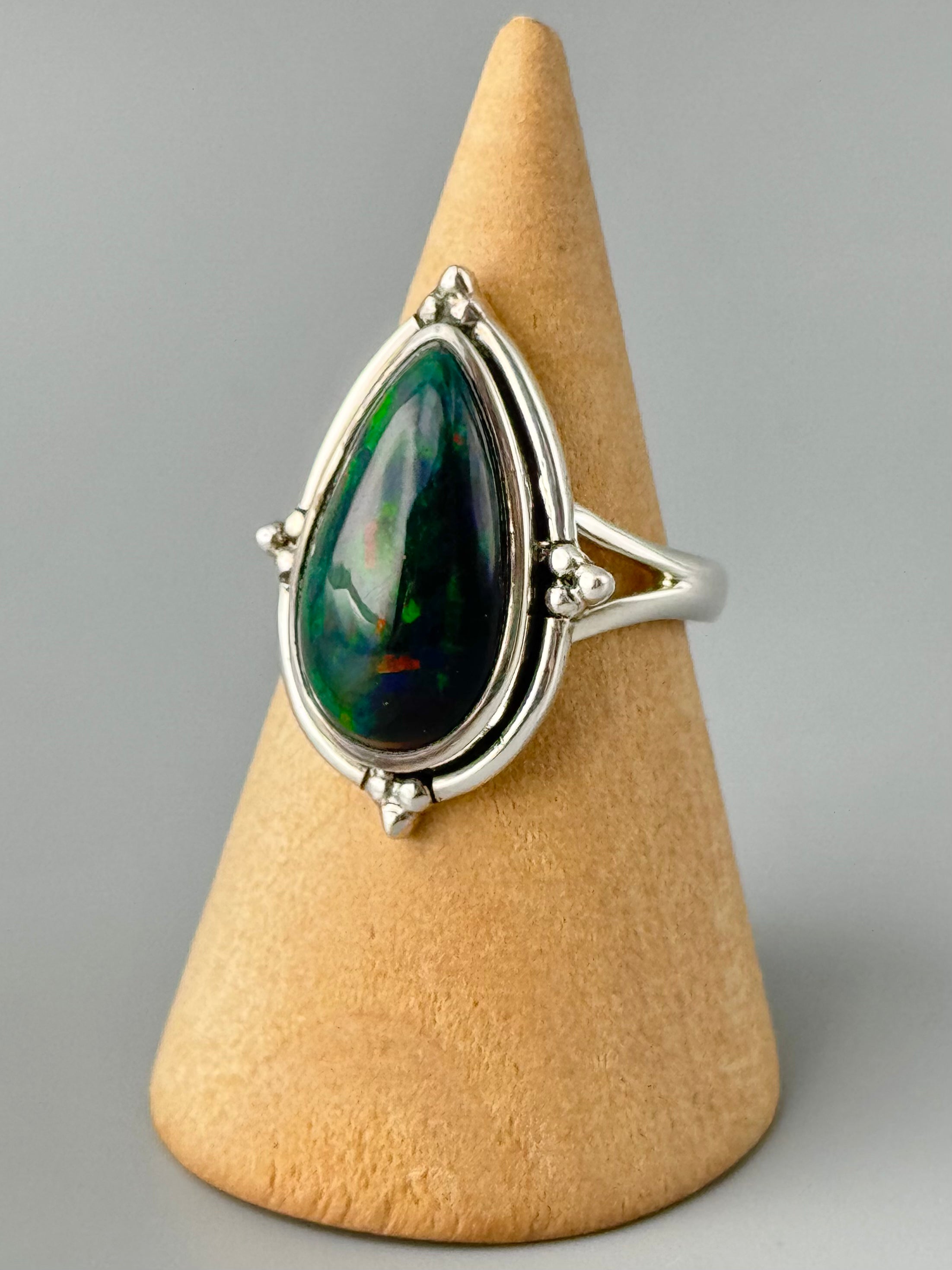 •ETHIOPIAN OPAL - COMPASS• split band silver ring (size 8)