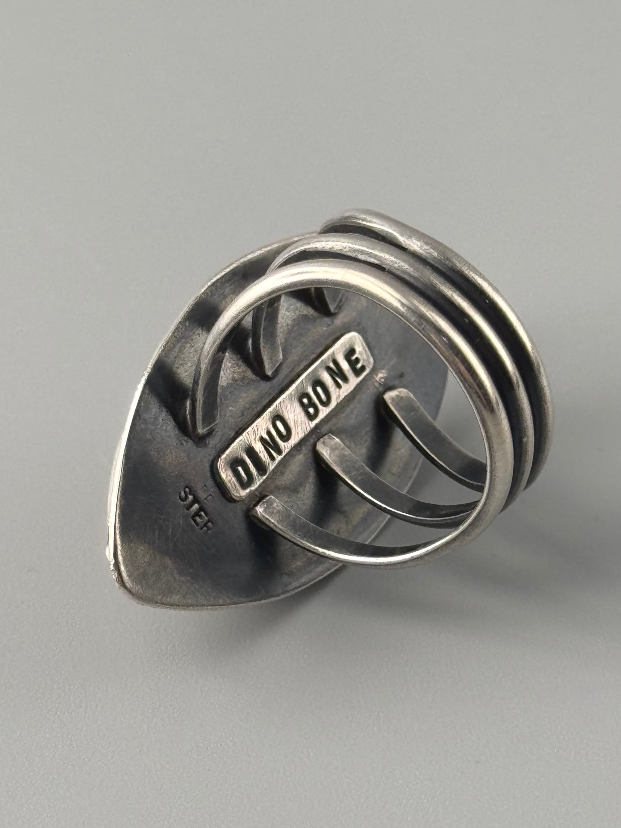 •AGATIZED DINOSAUR BONE - EYE• oxidized sterling silver ring (size 7.75)