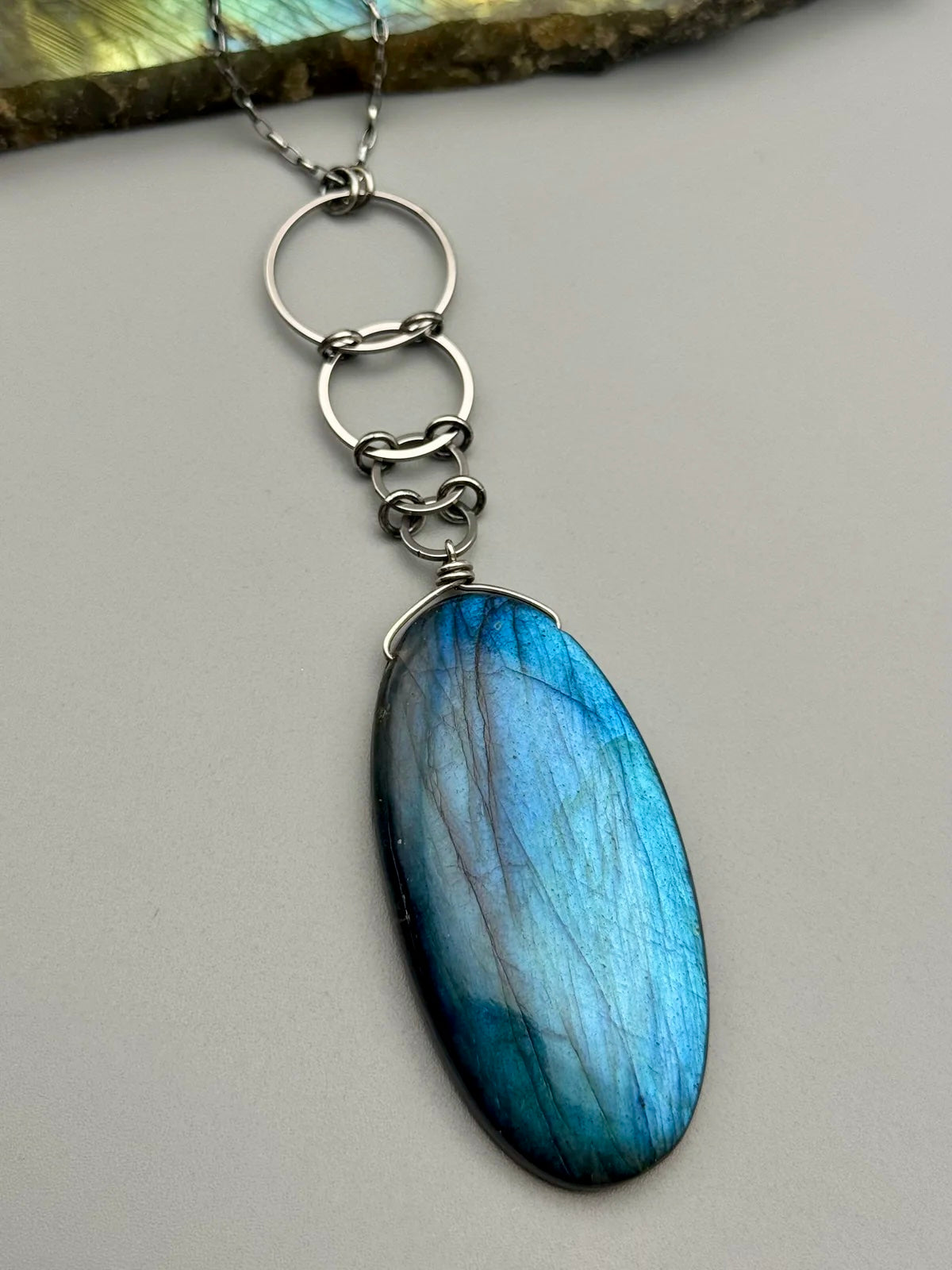 •EOWYN• labradorite + silver necklace (26"-28" long)