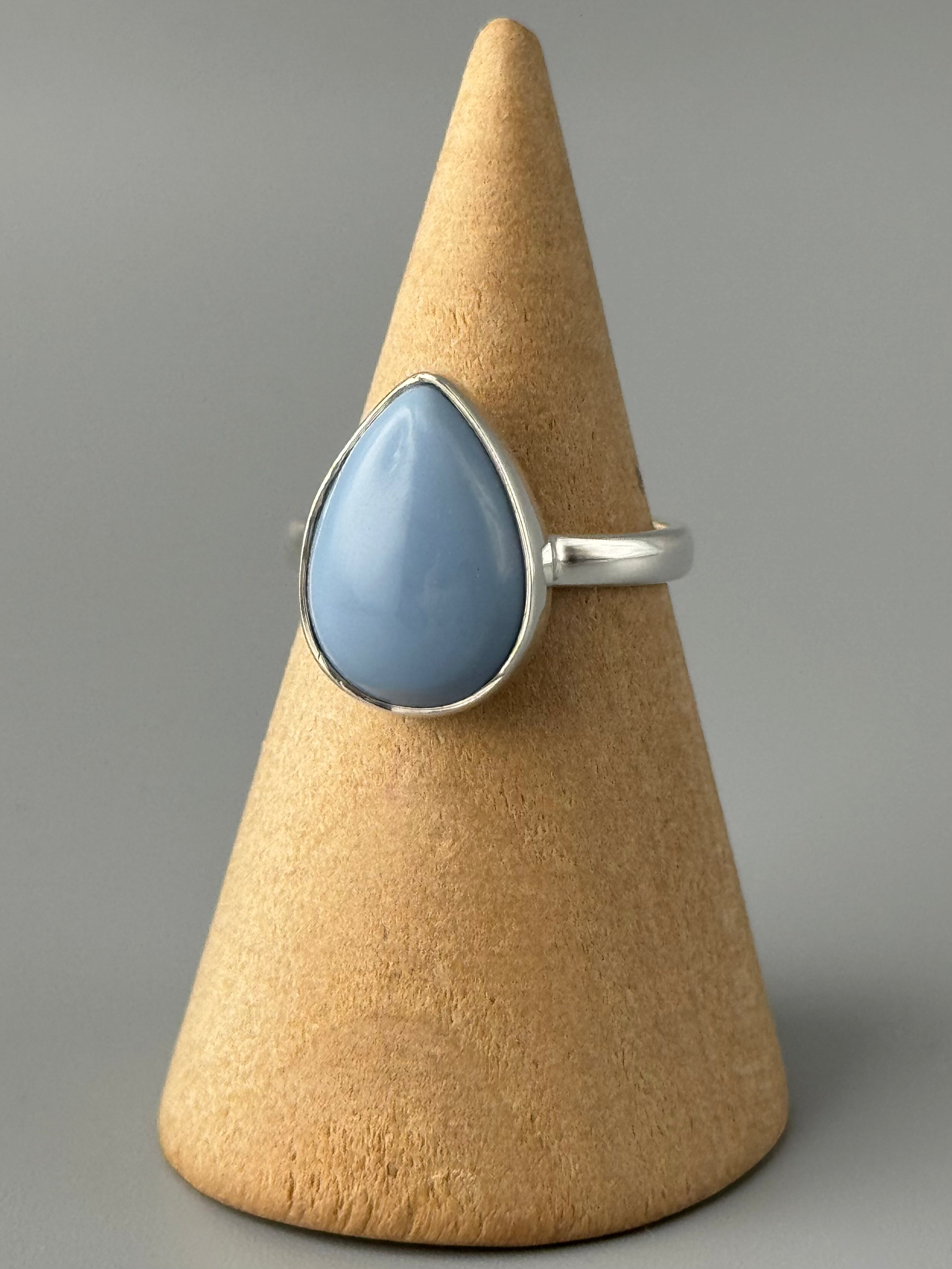 •OWYHEE BLUE OPAL - TEAR• simple band silver ring (size 6)